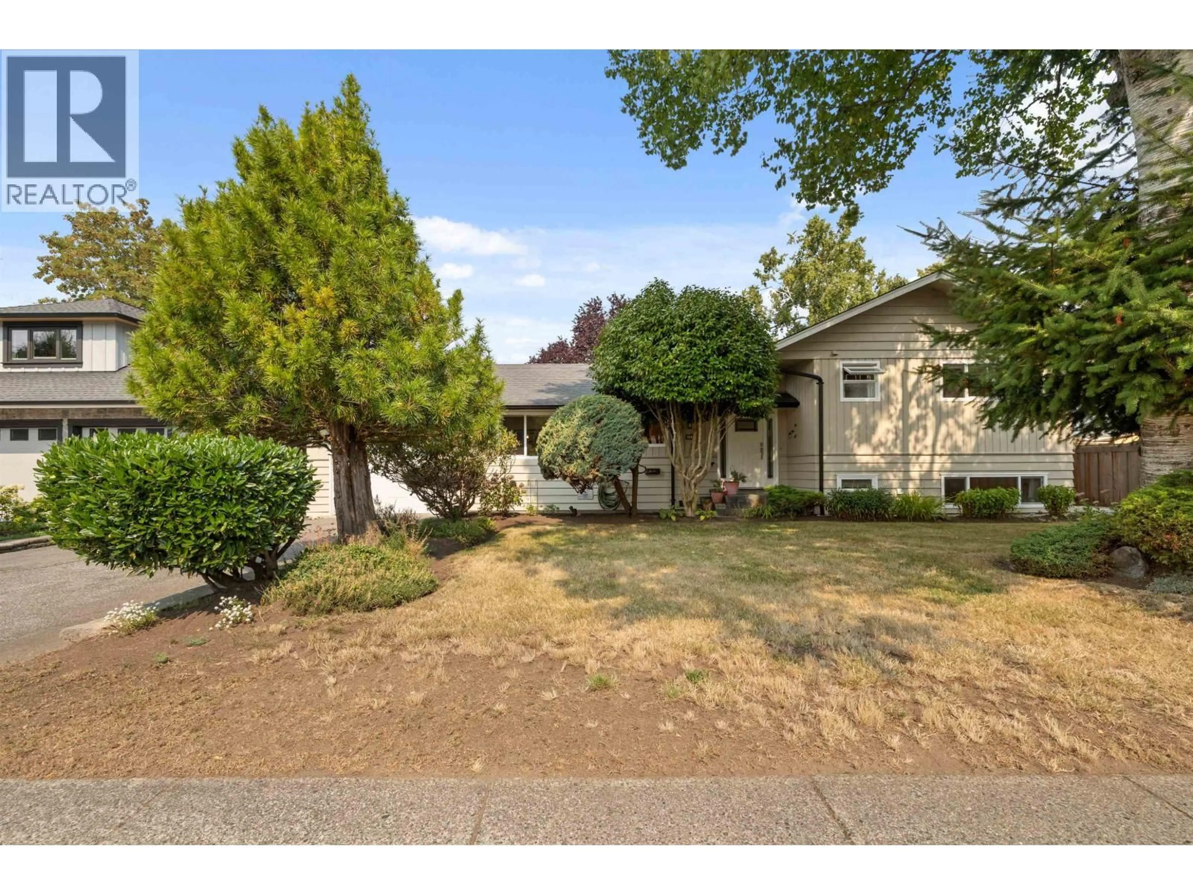 A pic from outside/outdoor area/front of a property/back of a property/a pic from drone, street for 5259 12 AVENUE, Delta British Columbia V4M2B1