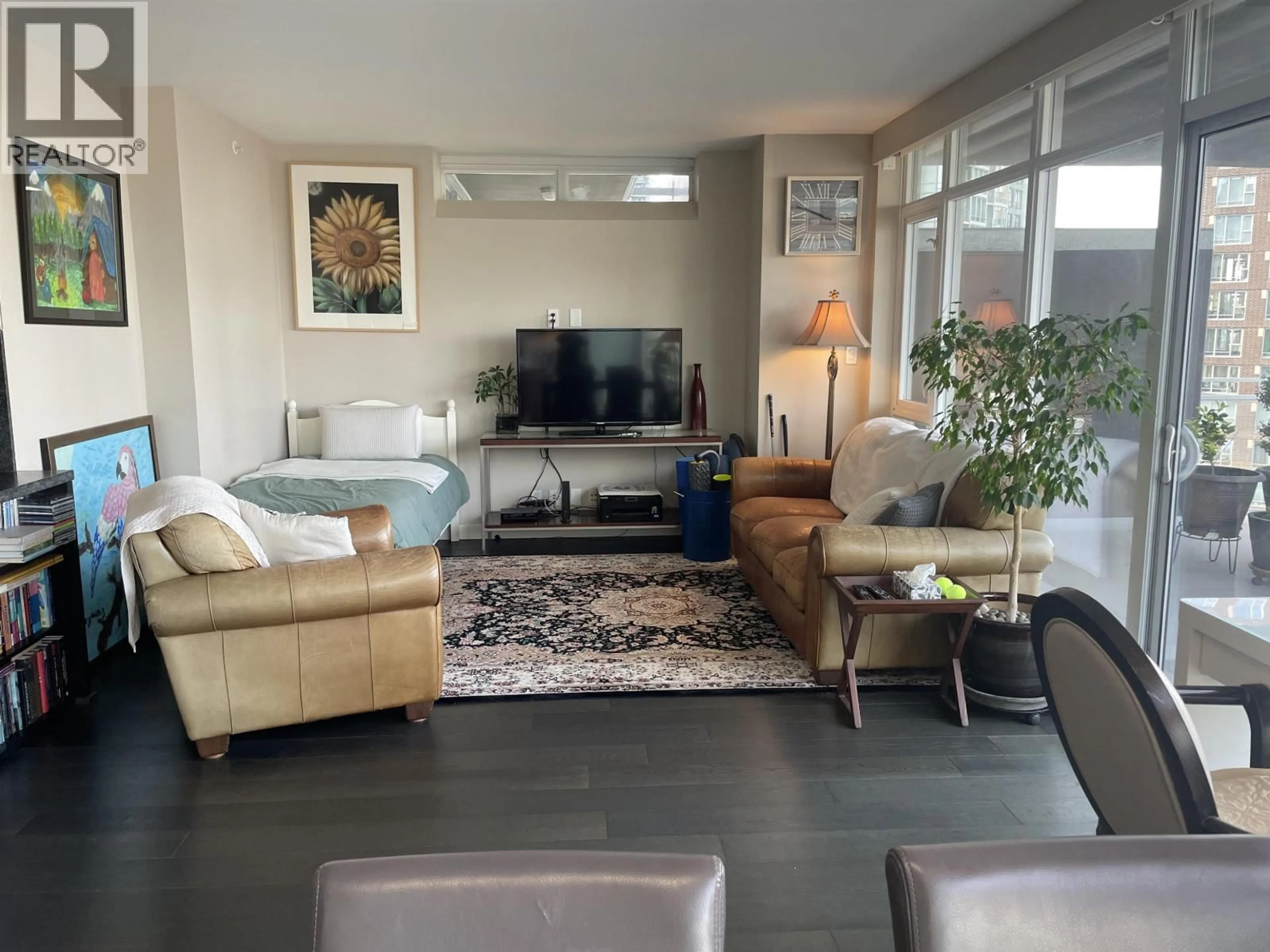 Living room with furniture, unknown for 1201 - 1372 SEYMOUR STREET, Vancouver British Columbia V6B0L1