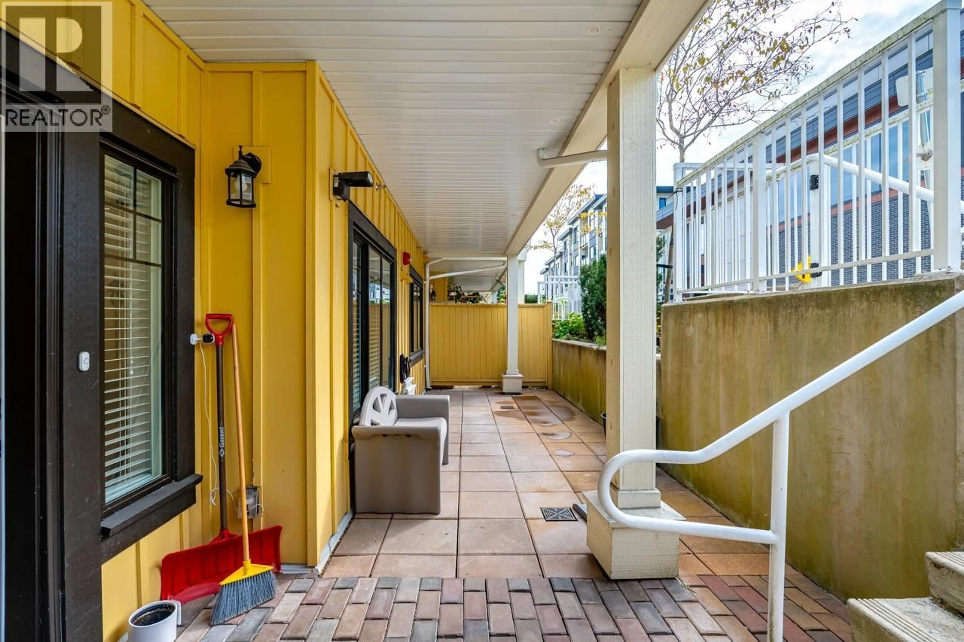 Patio, street for 2306 SPRING STREET, Port Moody British Columbia V3H0M6