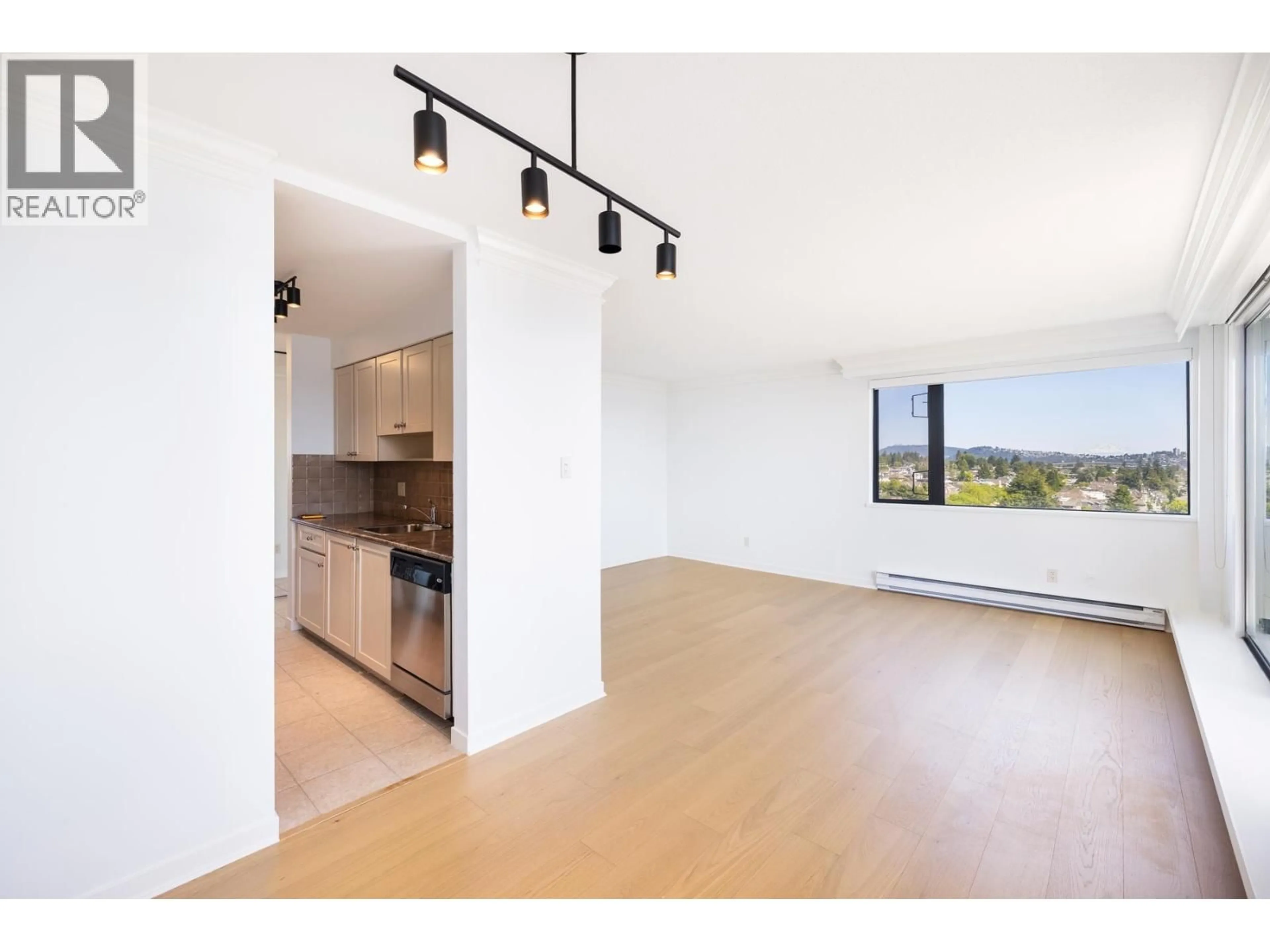 Open concept kitchen, unknown for 1202 - 444 LONSDALE AVENUE, North Vancouver British Columbia V7M3H5