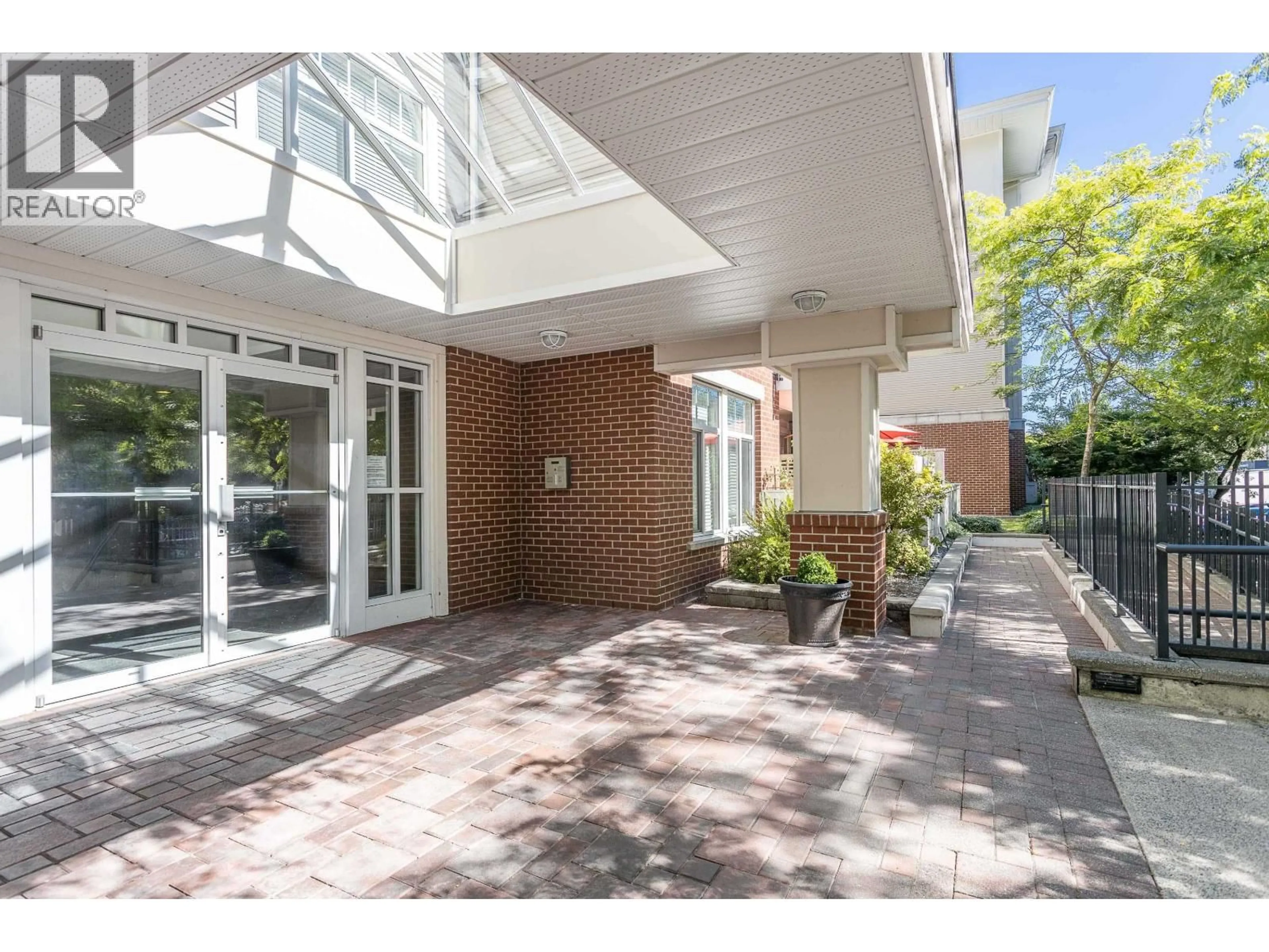 Unknown for 302 - 2353 MARPOLE AVENUE, Port Coquitlam British Columbia V3C2A1