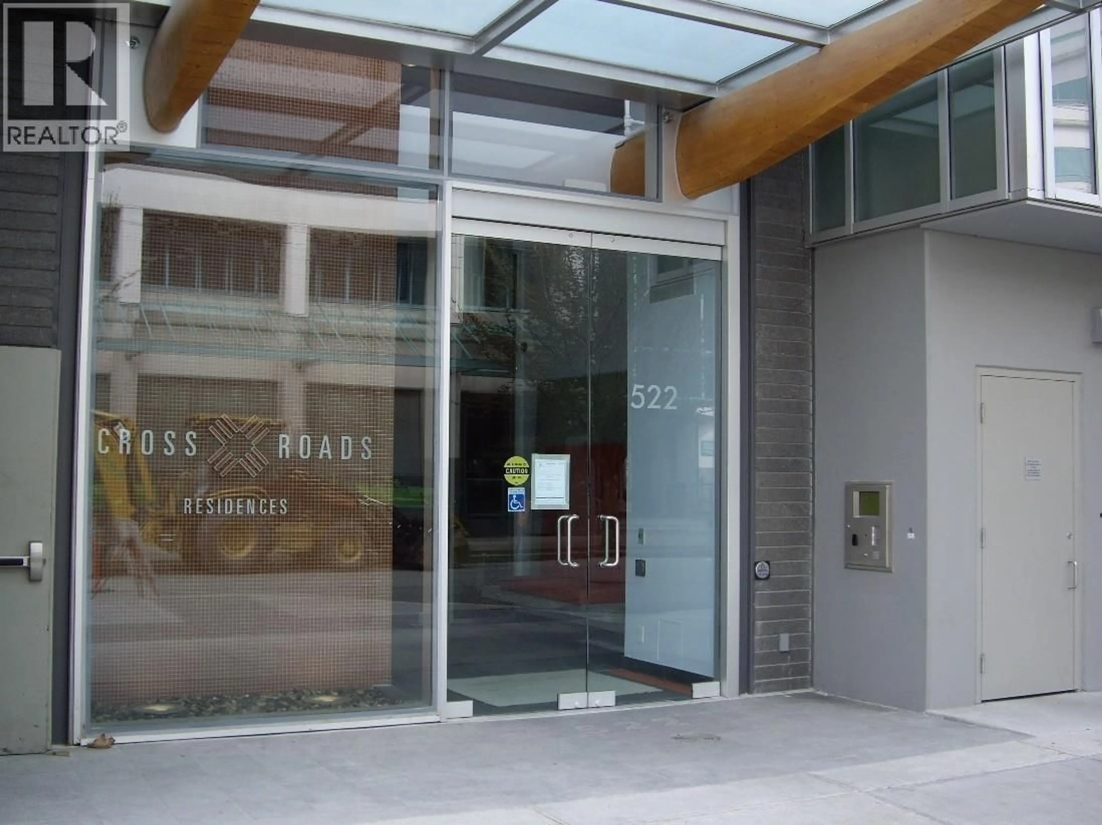 Indoor foyer for 209 - 522 8TH AVENUE, Vancouver British Columbia V5Z0A9
