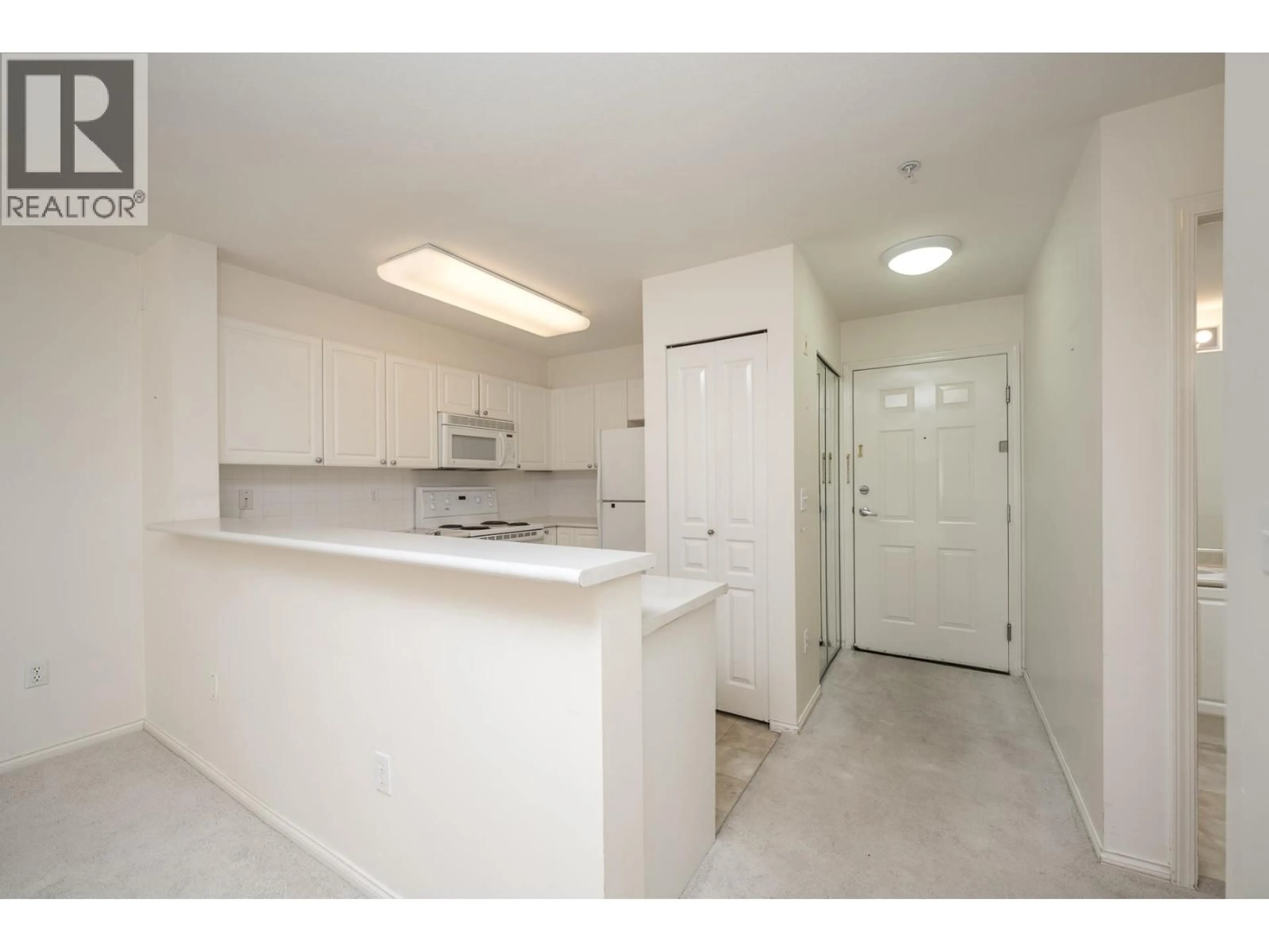 Standard kitchen, unknown for 311 - 1363 56 STREET, Delta British Columbia V4L2P7