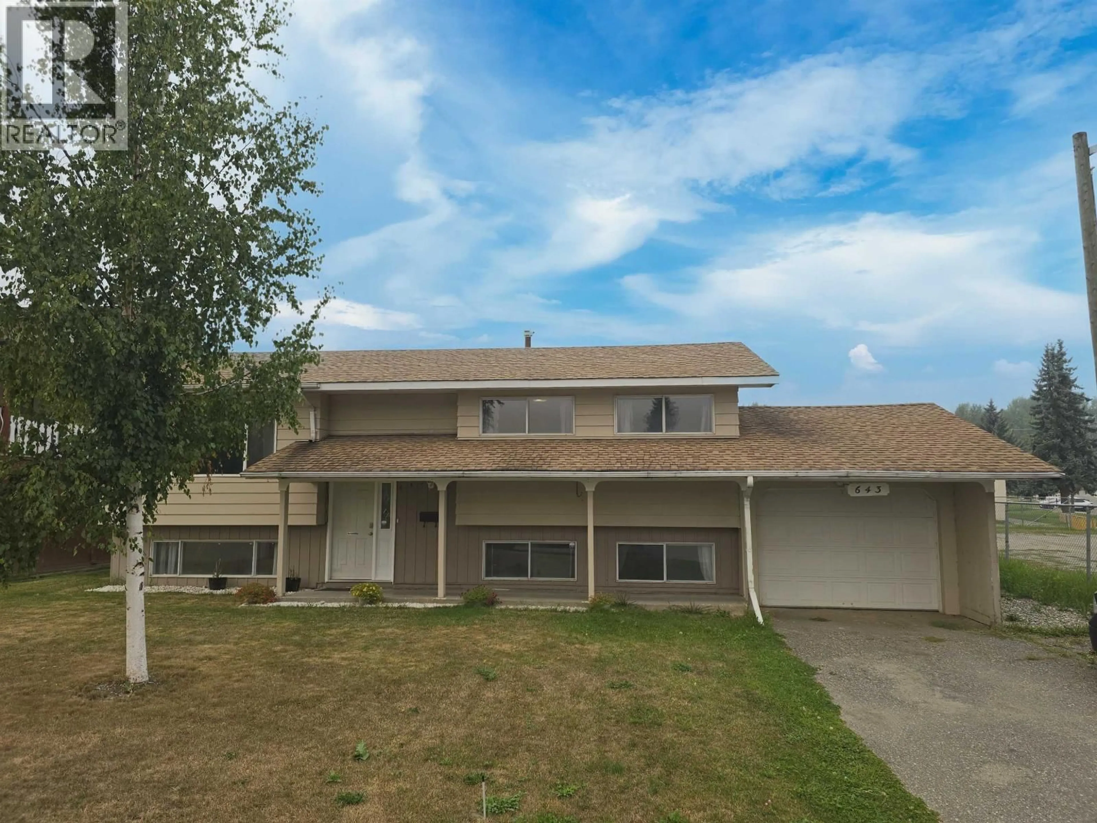 Home with vinyl exterior material, street for 643 WINDER STREET, Quesnel British Columbia V2J3L6