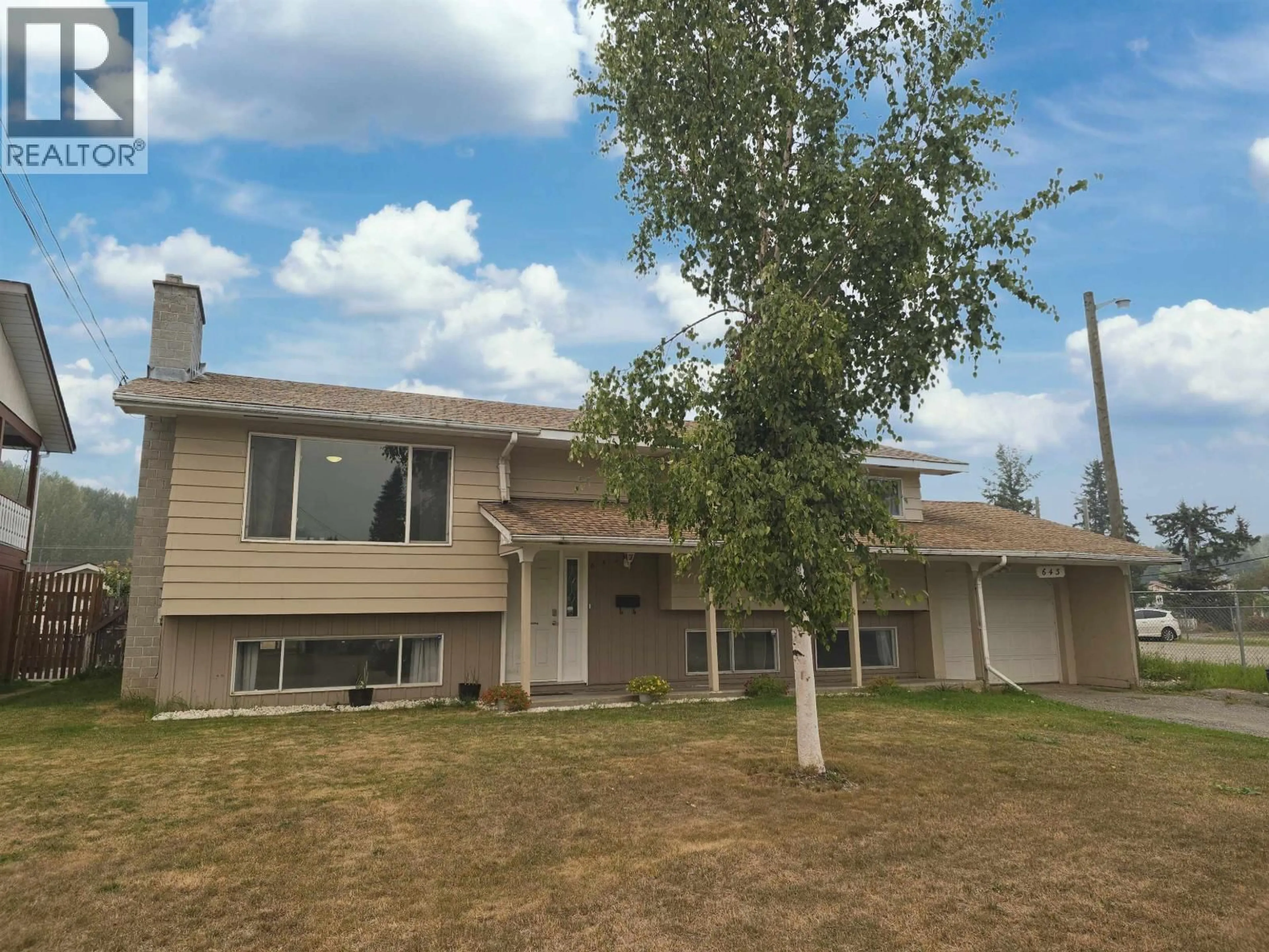 Home with vinyl exterior material, street for 643 WINDER STREET, Quesnel British Columbia V2J3L6