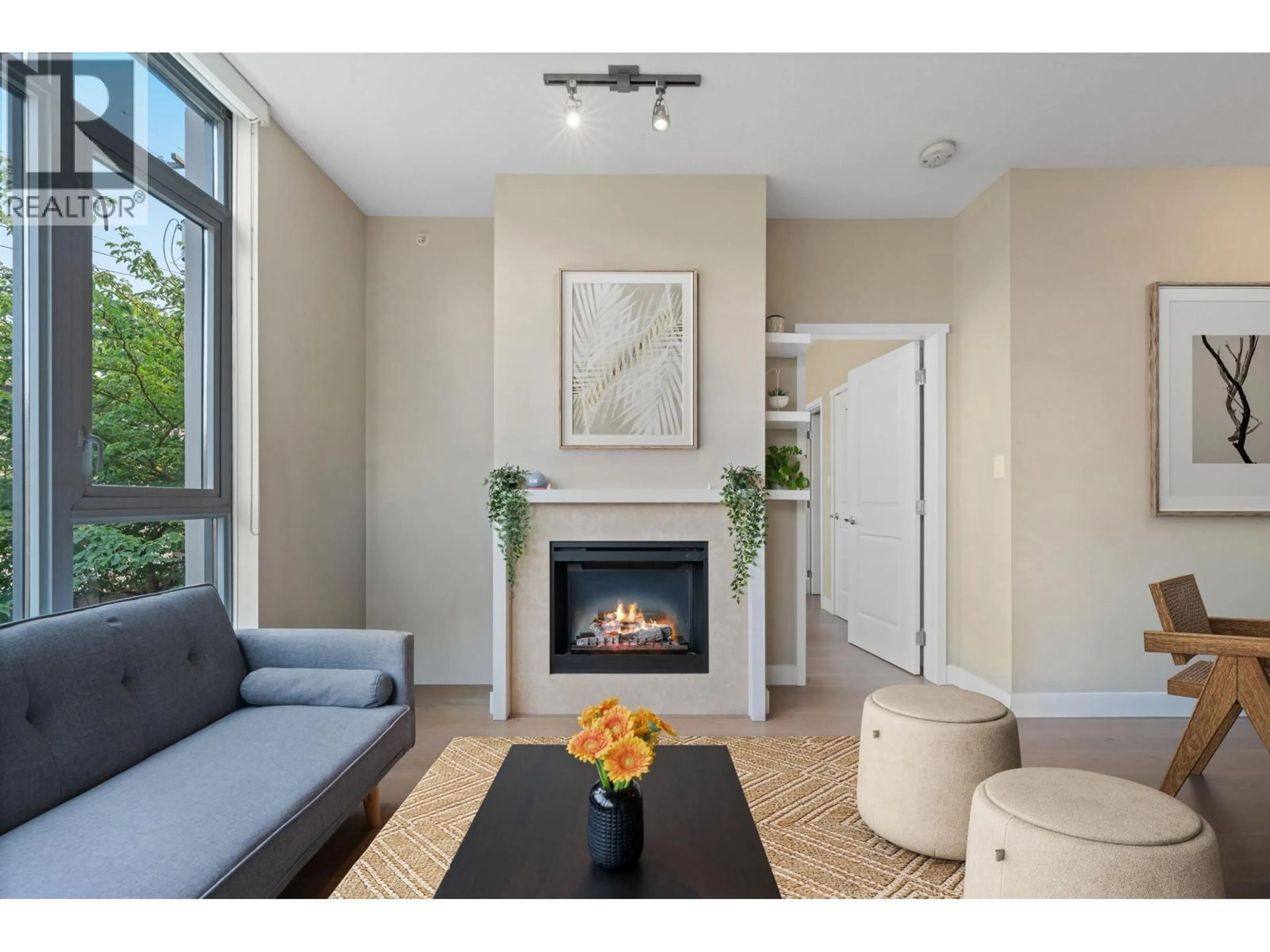 Living room with furniture, unknown for 205 - 1333 11TH AVENUE, Vancouver British Columbia V6H0A4