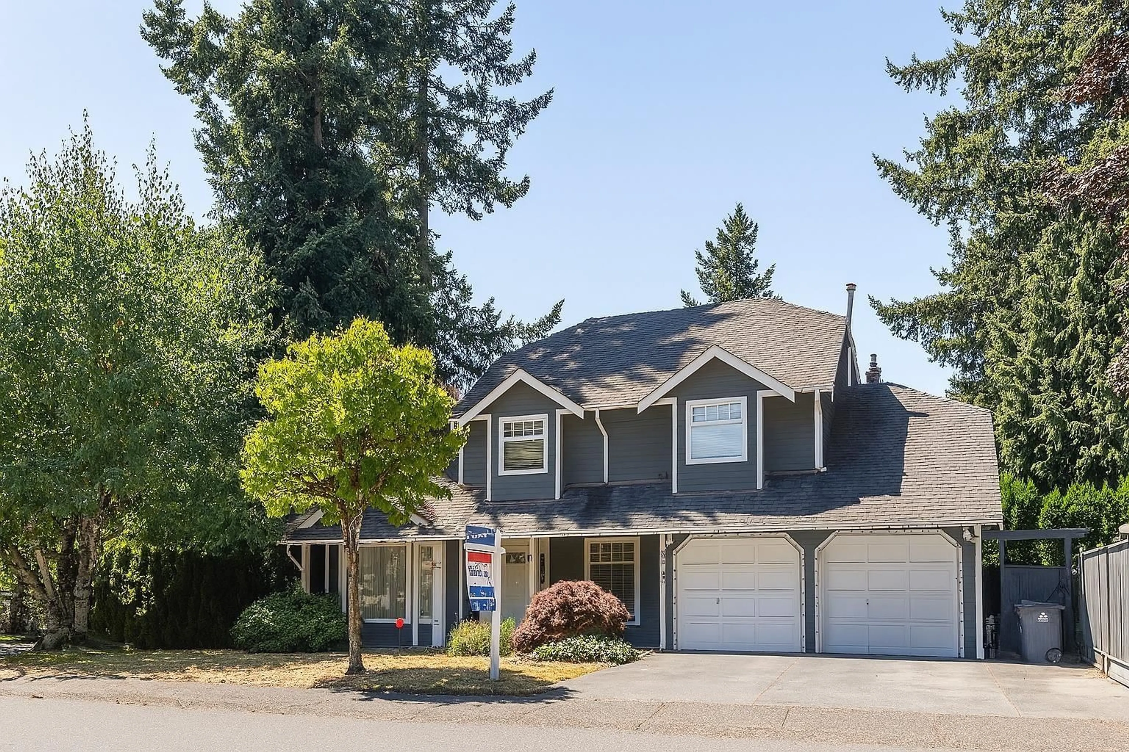 Home with vinyl exterior material, street for 12157 BOUNDARY SOUTH, Surrey British Columbia V3X2B7