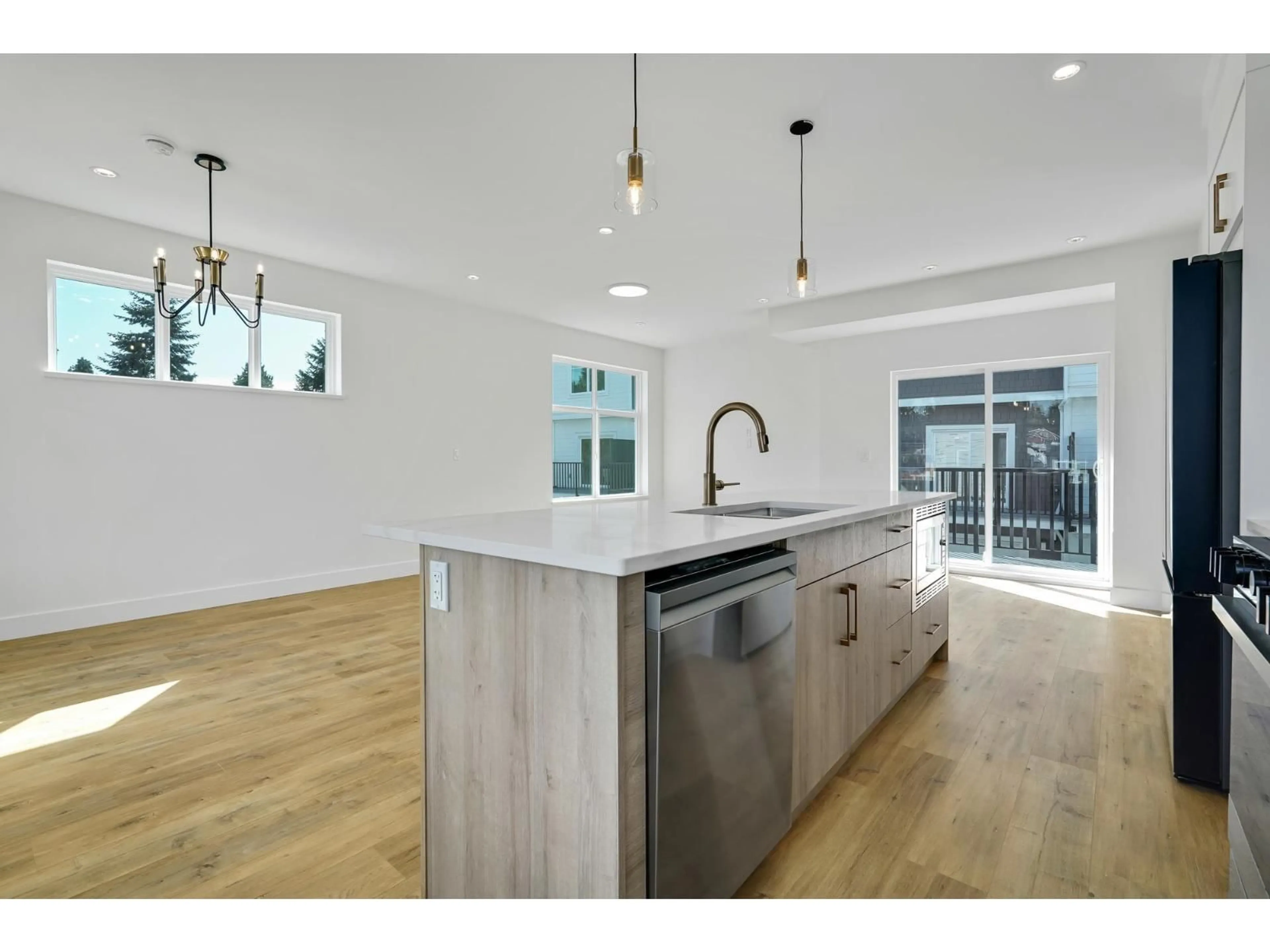 Open concept kitchen, unknown for 13 - 12770 105, Surrey British Columbia V3V0H2