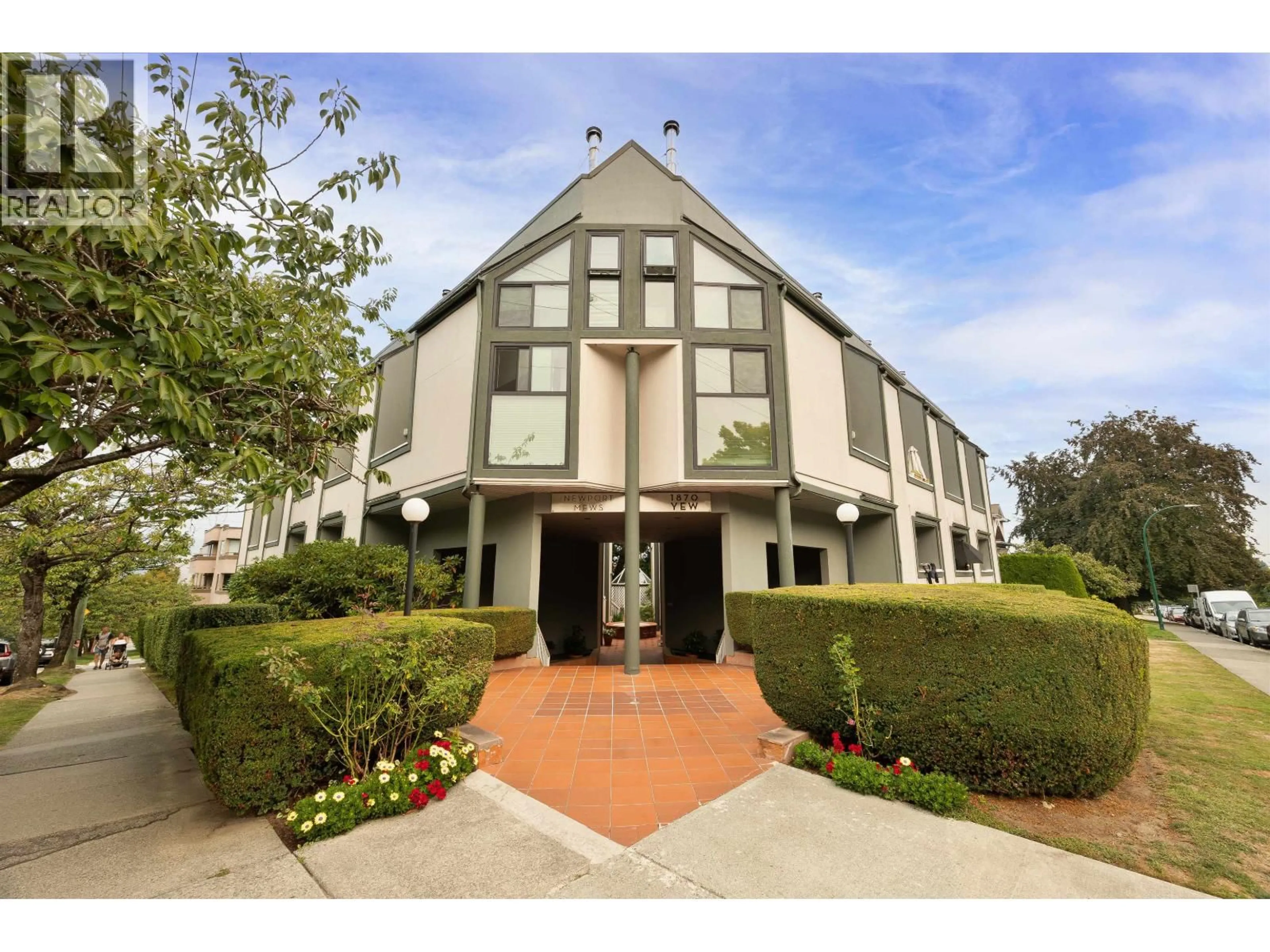 Unknown for 2 - 1870 YEW STREET, Vancouver British Columbia V6K3G2