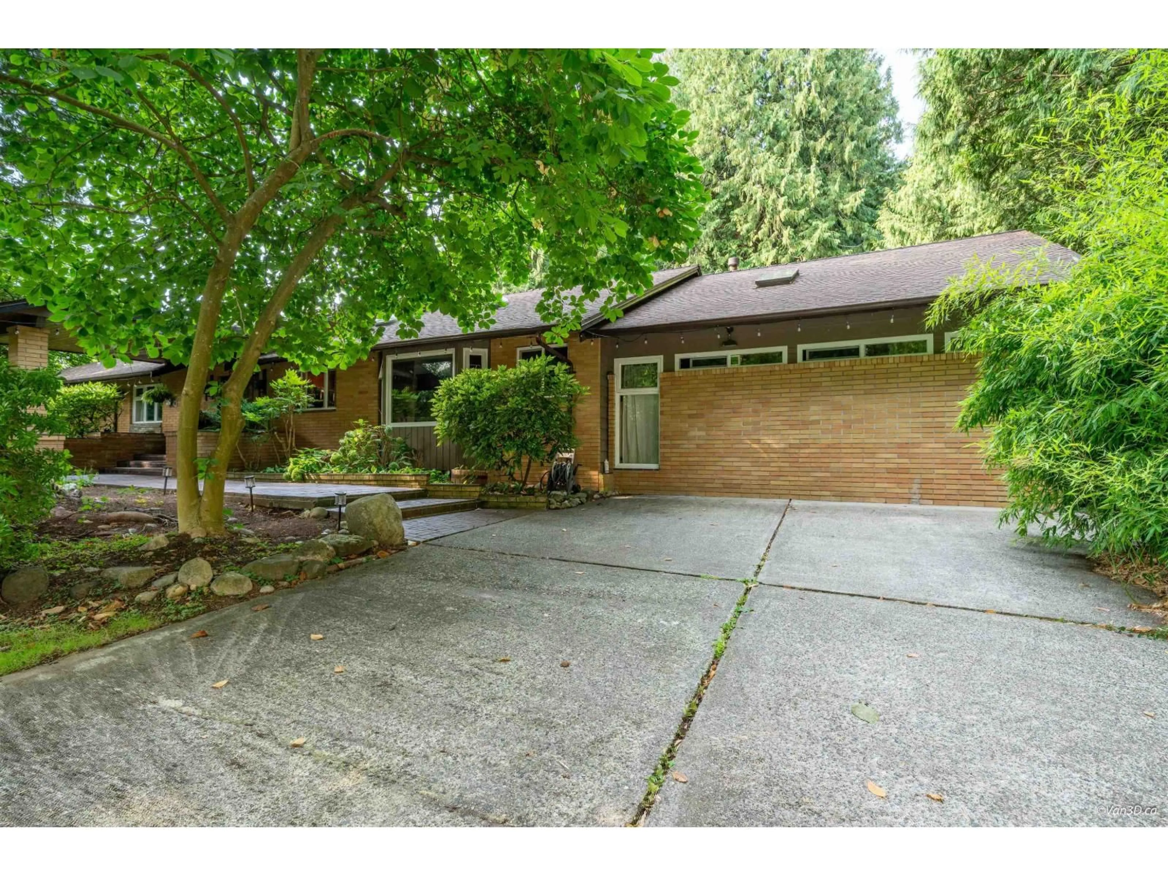 Home with brick exterior material, street for 3467 141, Surrey British Columbia V4P1L7