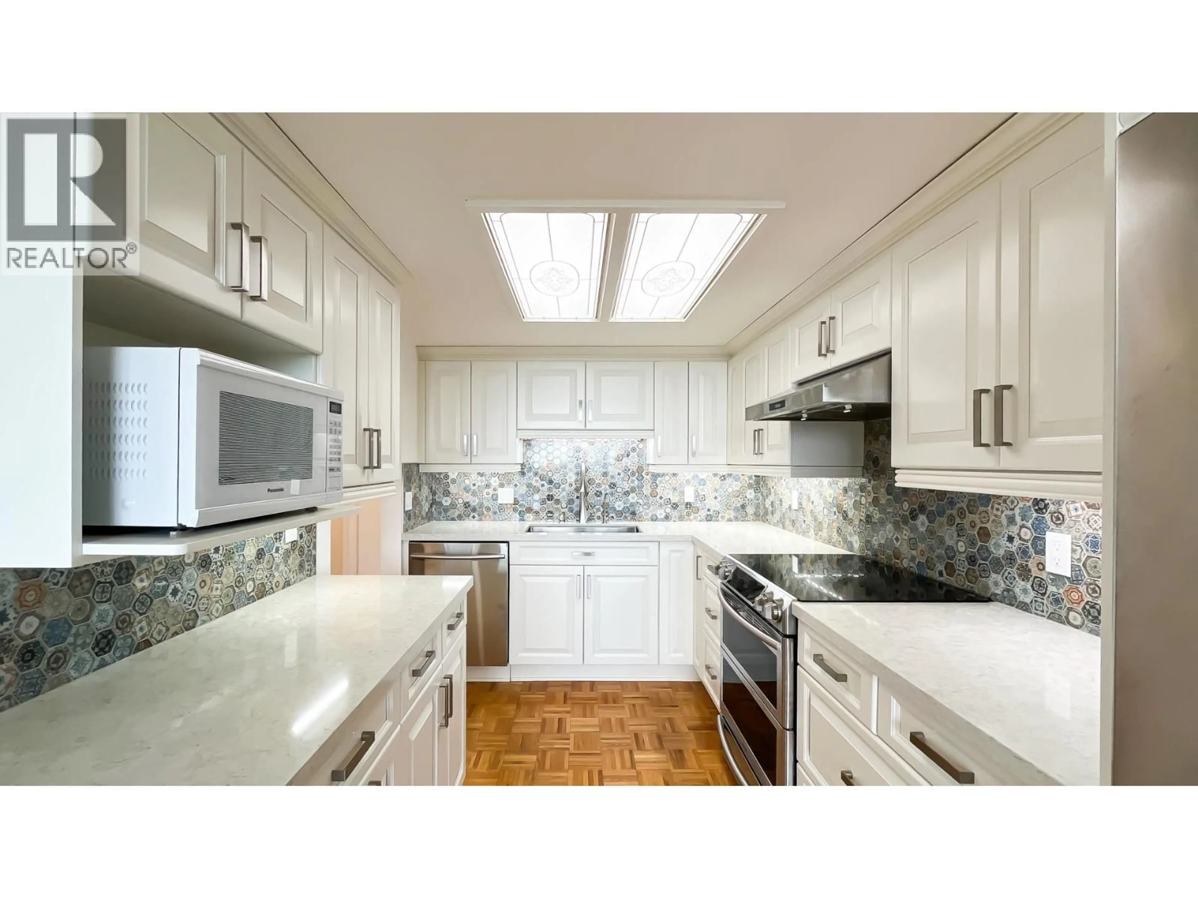 Contemporary kitchen, ceramic/tile floor for 606 - 1045 QUAYSIDE DRIVE, New Westminster British Columbia V3M6C9