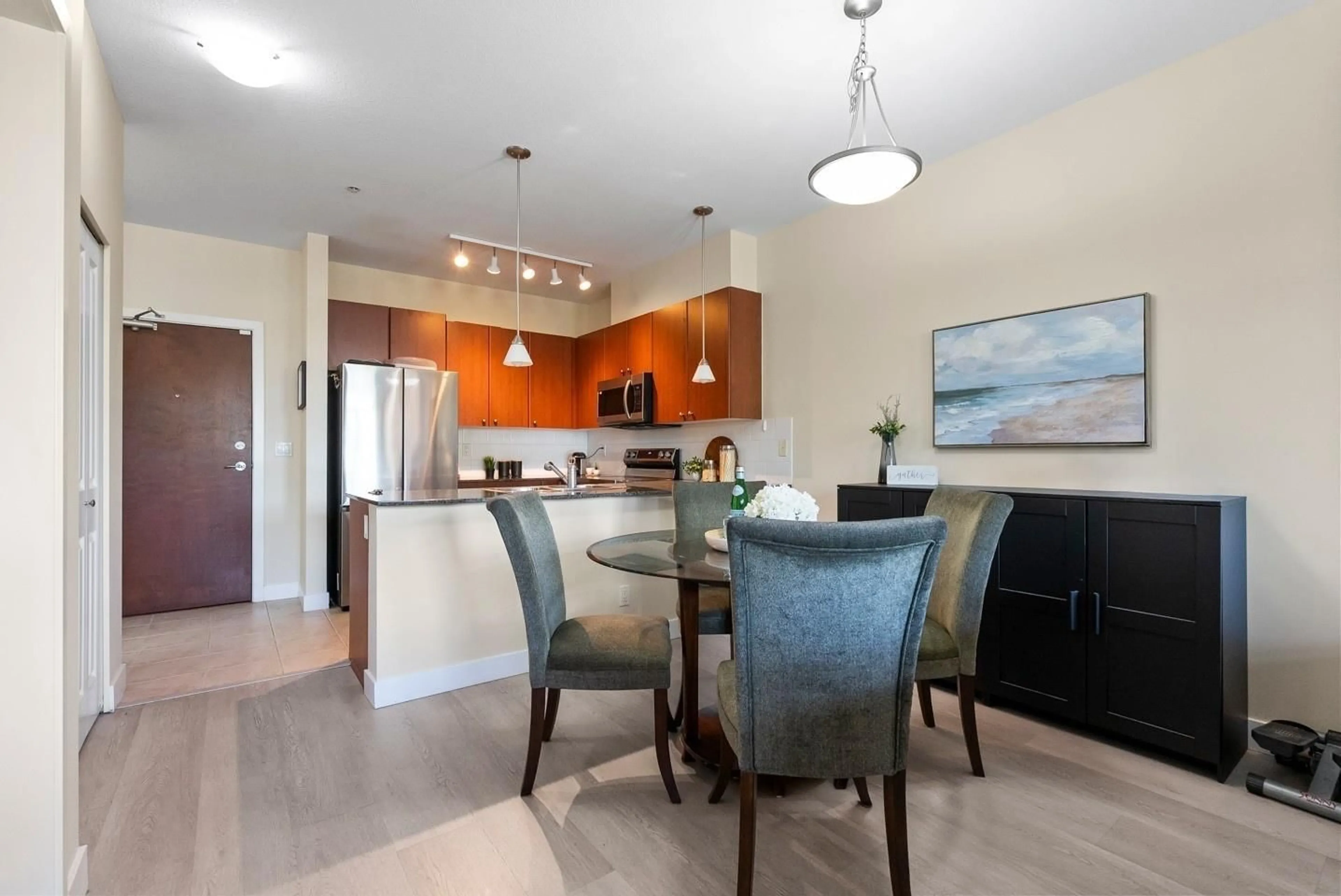 Open concept kitchen, unknown for 221 - 15380 102A, Surrey British Columbia V3R0B3