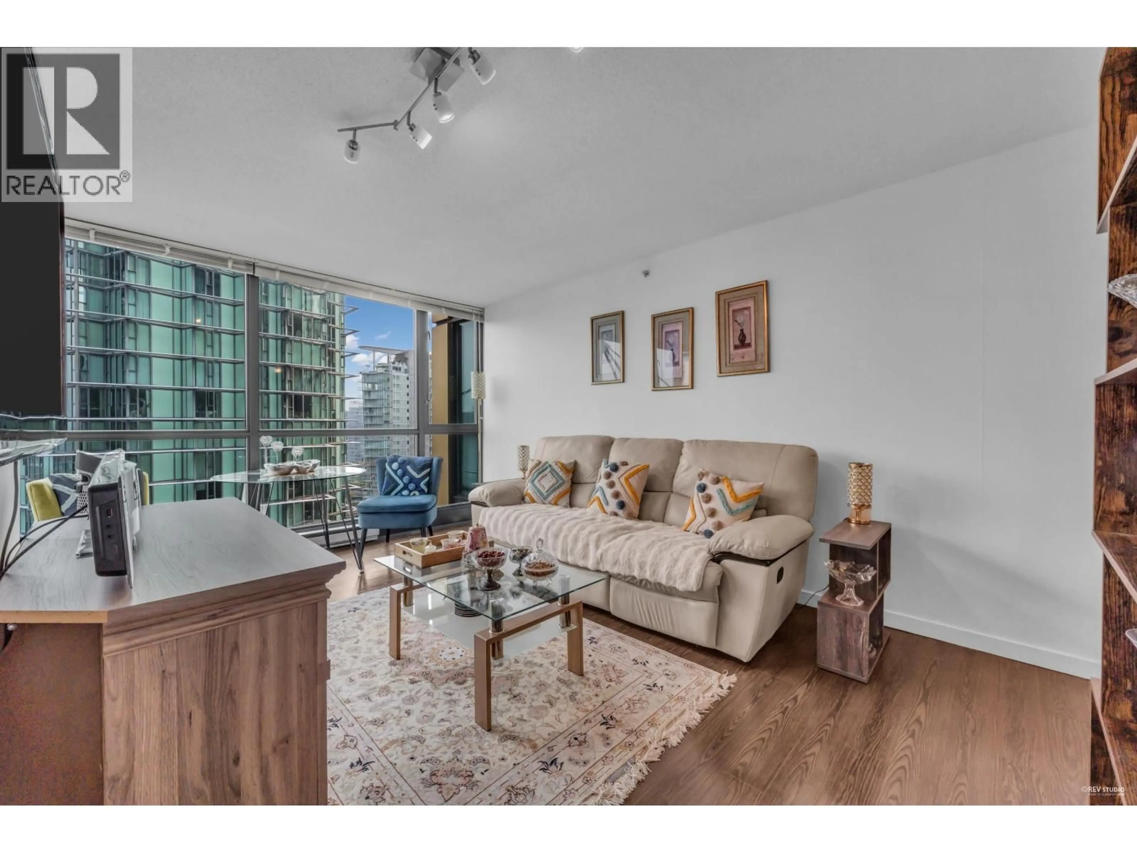 Living room with furniture, wood/laminate floor for 1905 - 1331 ALBERNI STREET, Vancouver British Columbia V6E4S1