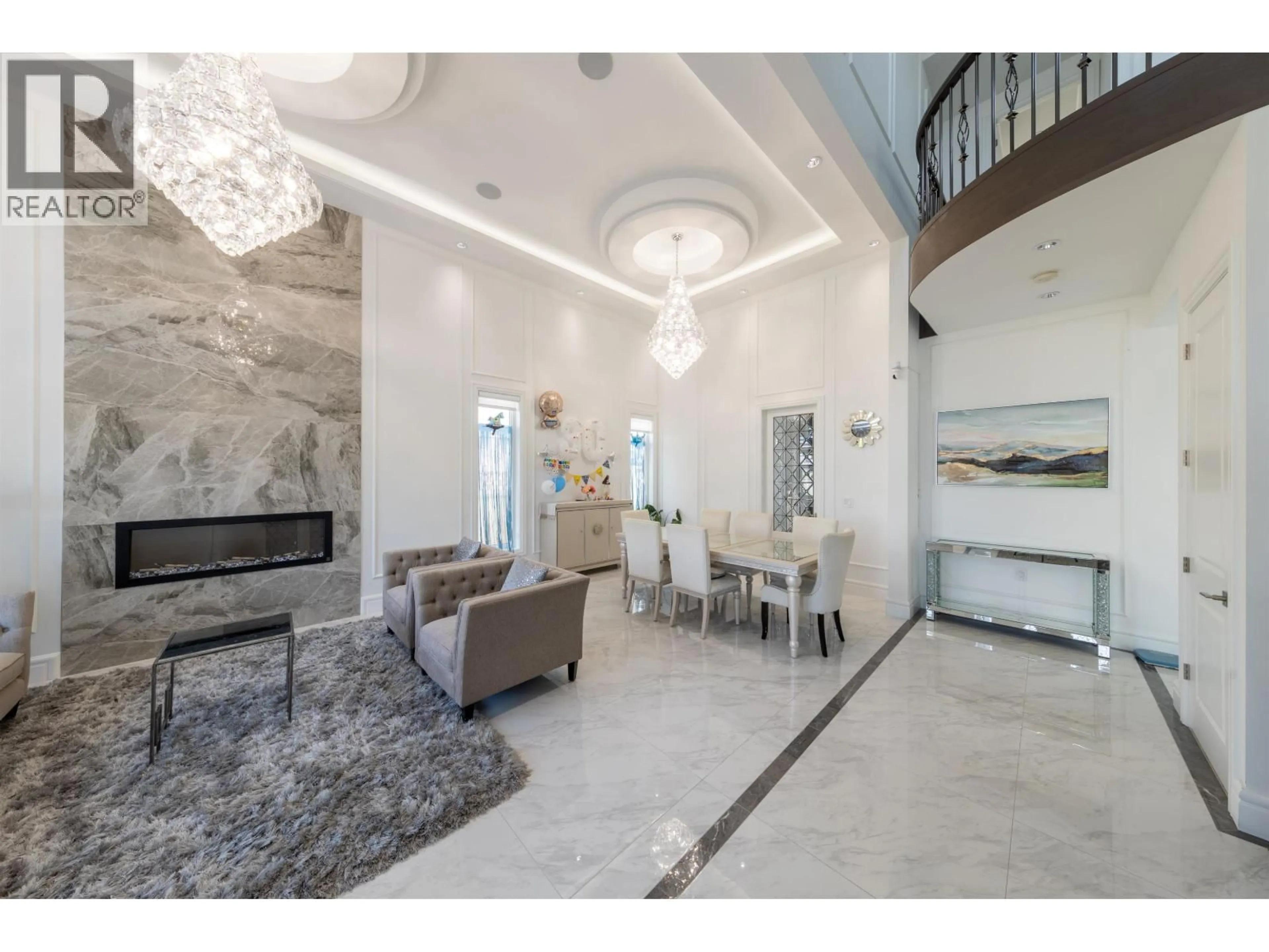 Indoor foyer for 10740 ANAHIM DRIVE, Richmond British Columbia V7A3C5