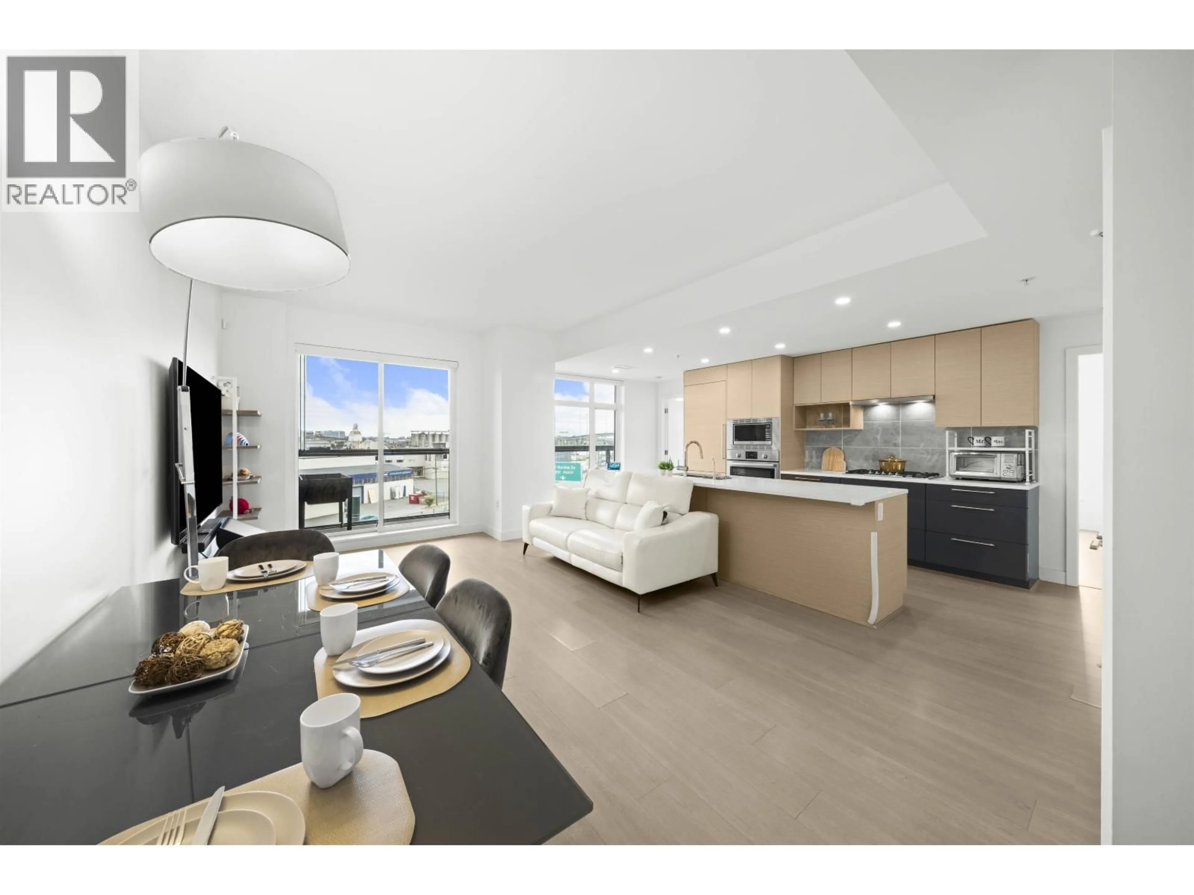 Open concept kitchen, unknown for 301 - 8888 OSLER STREET, Vancouver British Columbia V6P6L6