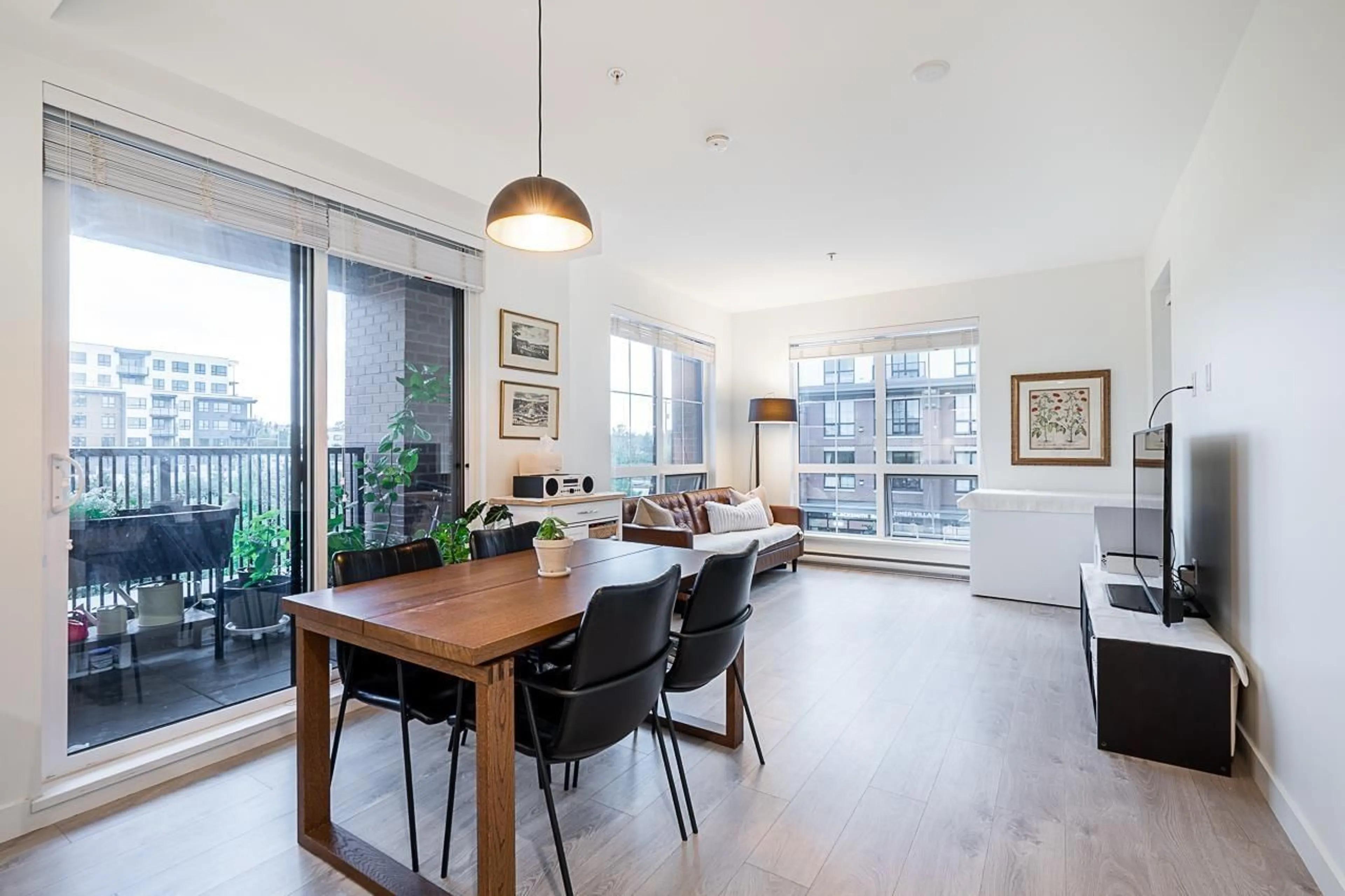 Dining room, unknown for B203 - 20018 83A, Langley British Columbia V2Y3P3