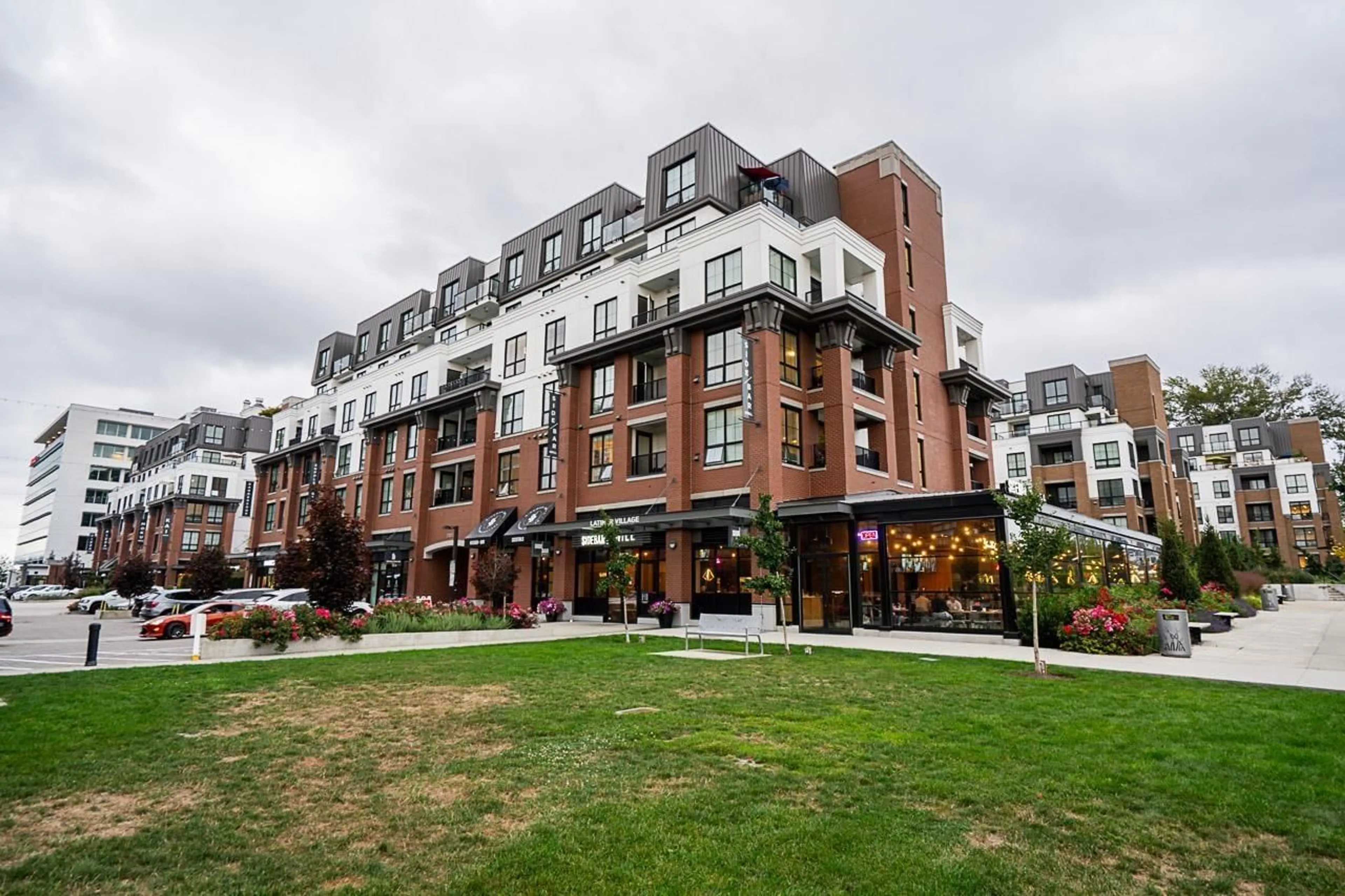Patio, building for B203 - 20018 83A, Langley British Columbia V2Y3P3