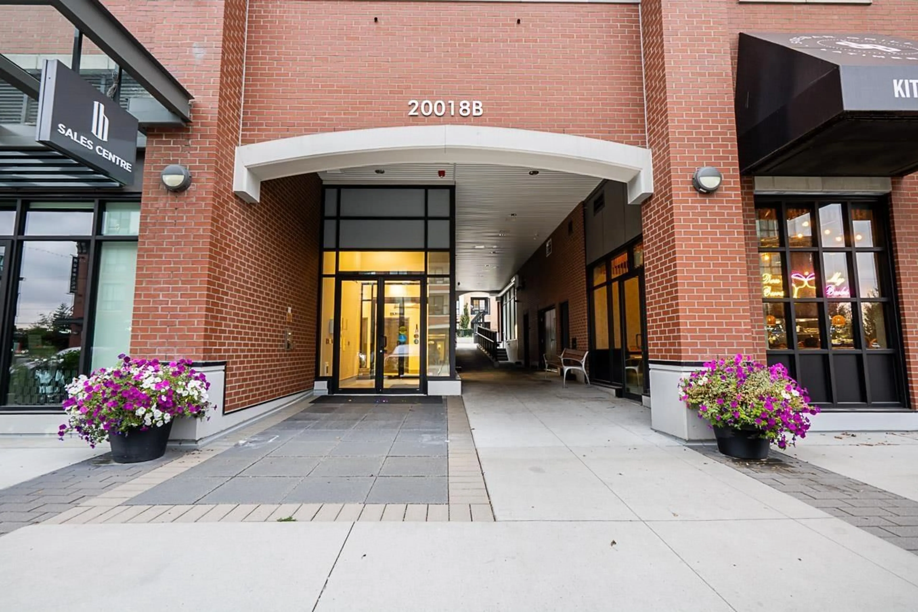 Indoor foyer for B203 - 20018 83A, Langley British Columbia V2Y3P3