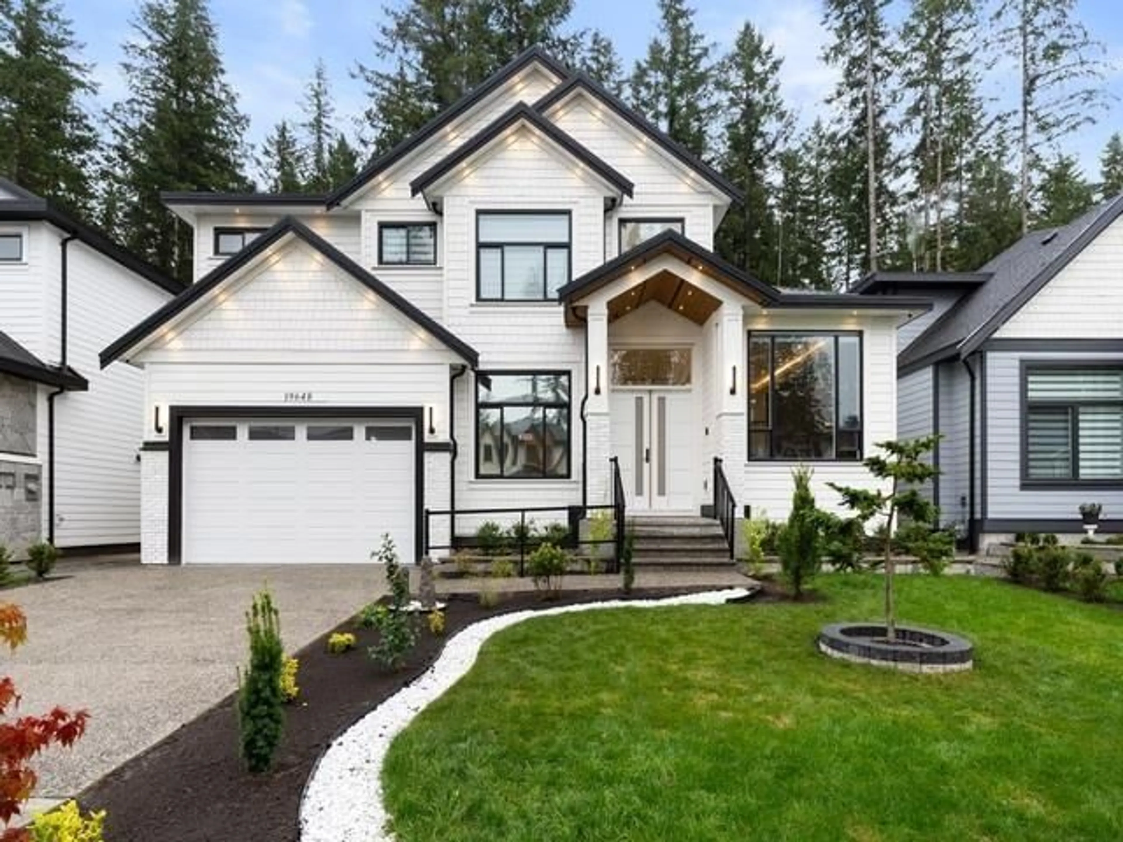 Home with vinyl exterior material, street for 19648 31A, Langley British Columbia V2Z0B2