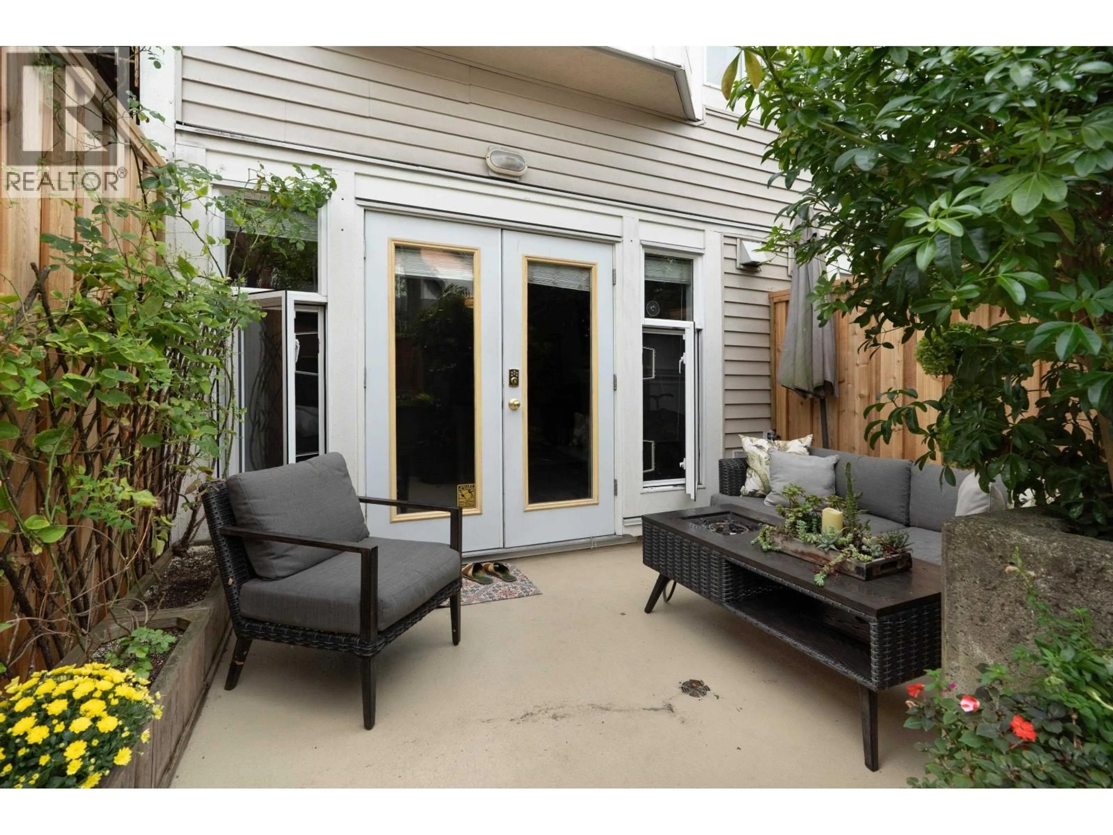 Patio, street for 208 - 2545 BROADWAY, Vancouver British Columbia V6K2E9