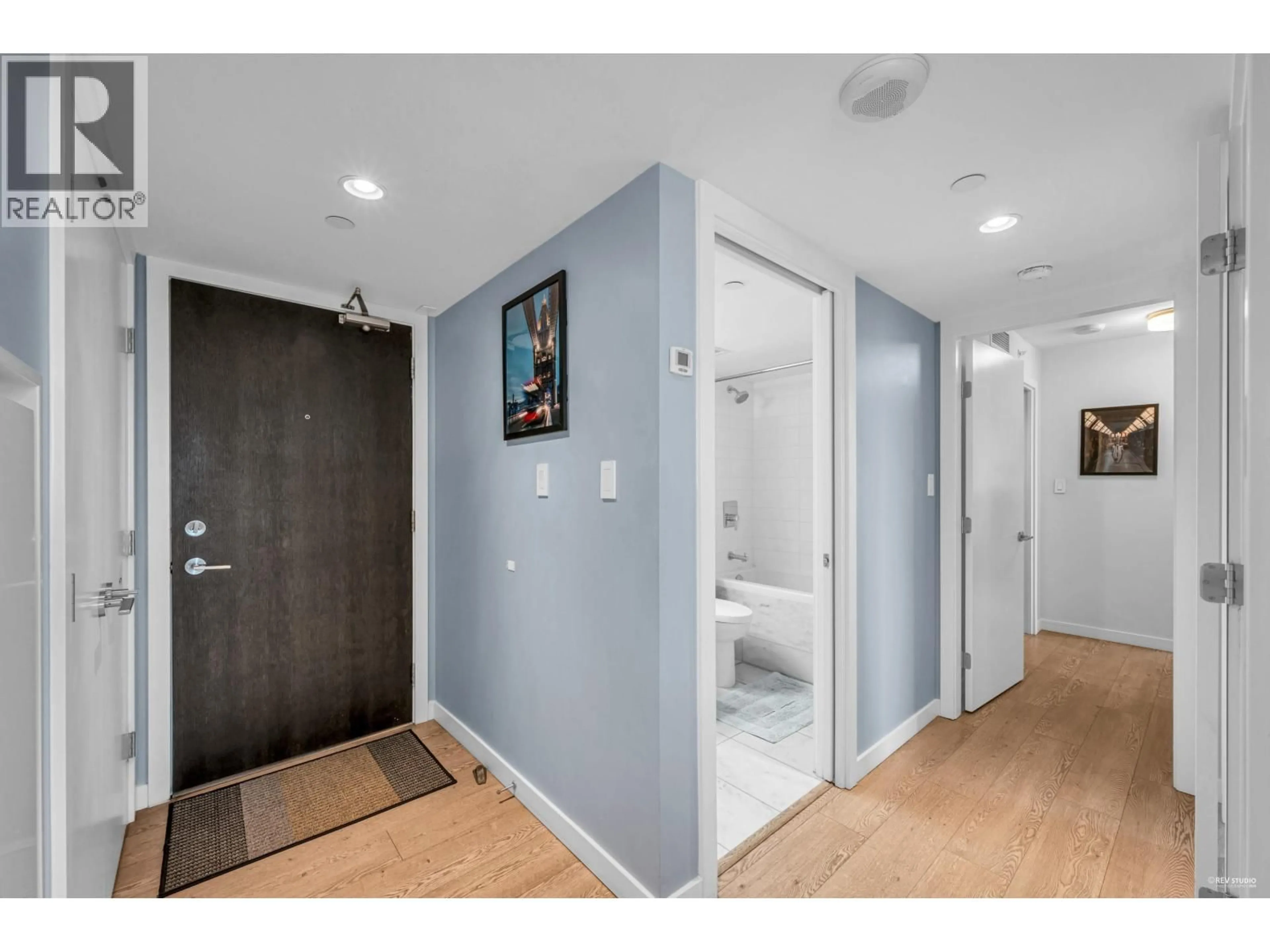 Indoor entryway for 2504 - 8189 CAMBIE STREET, Vancouver British Columbia V6P0G6