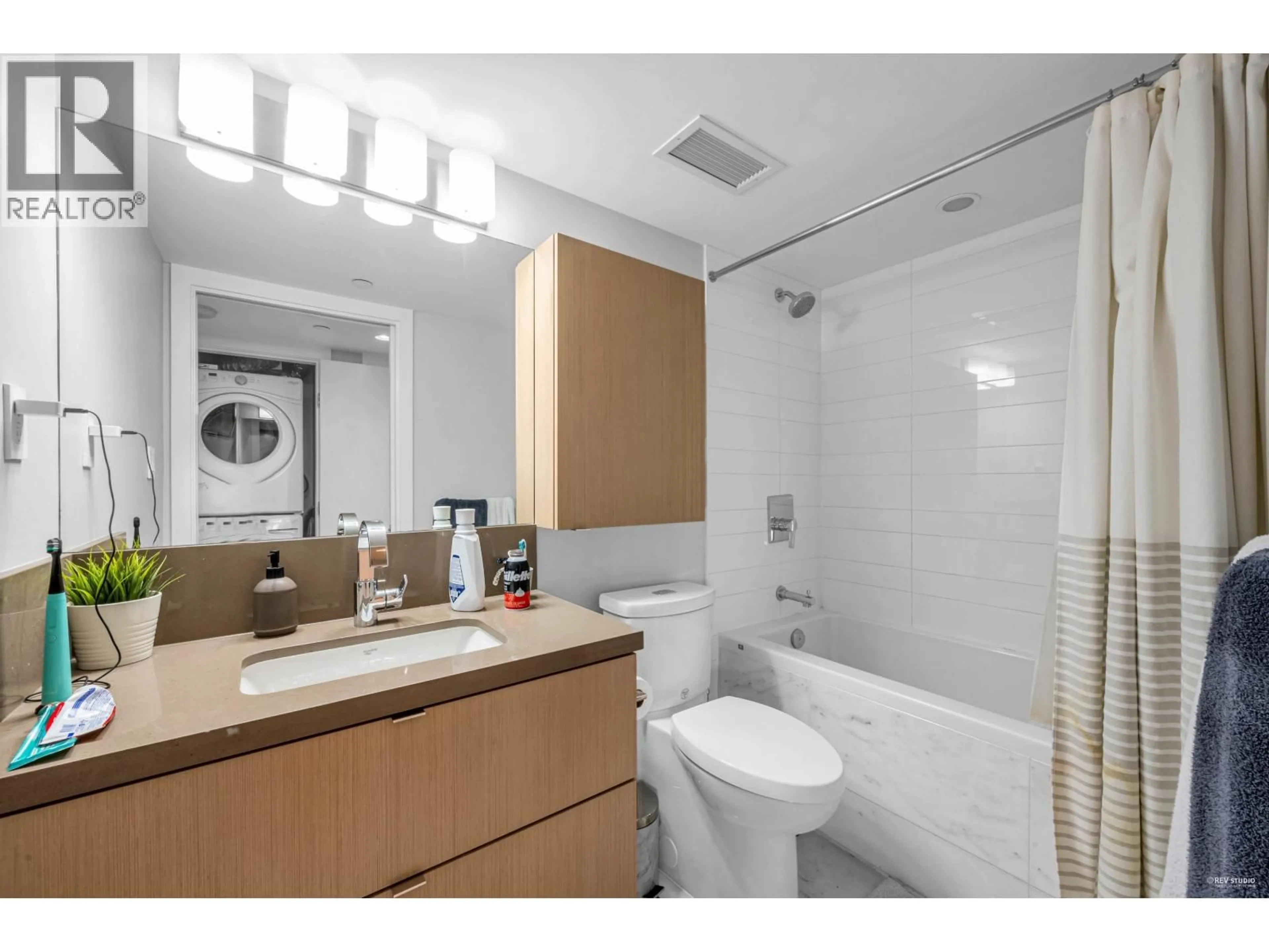 Standard bathroom, unknown for 2504 - 8189 CAMBIE STREET, Vancouver British Columbia V6P0G6