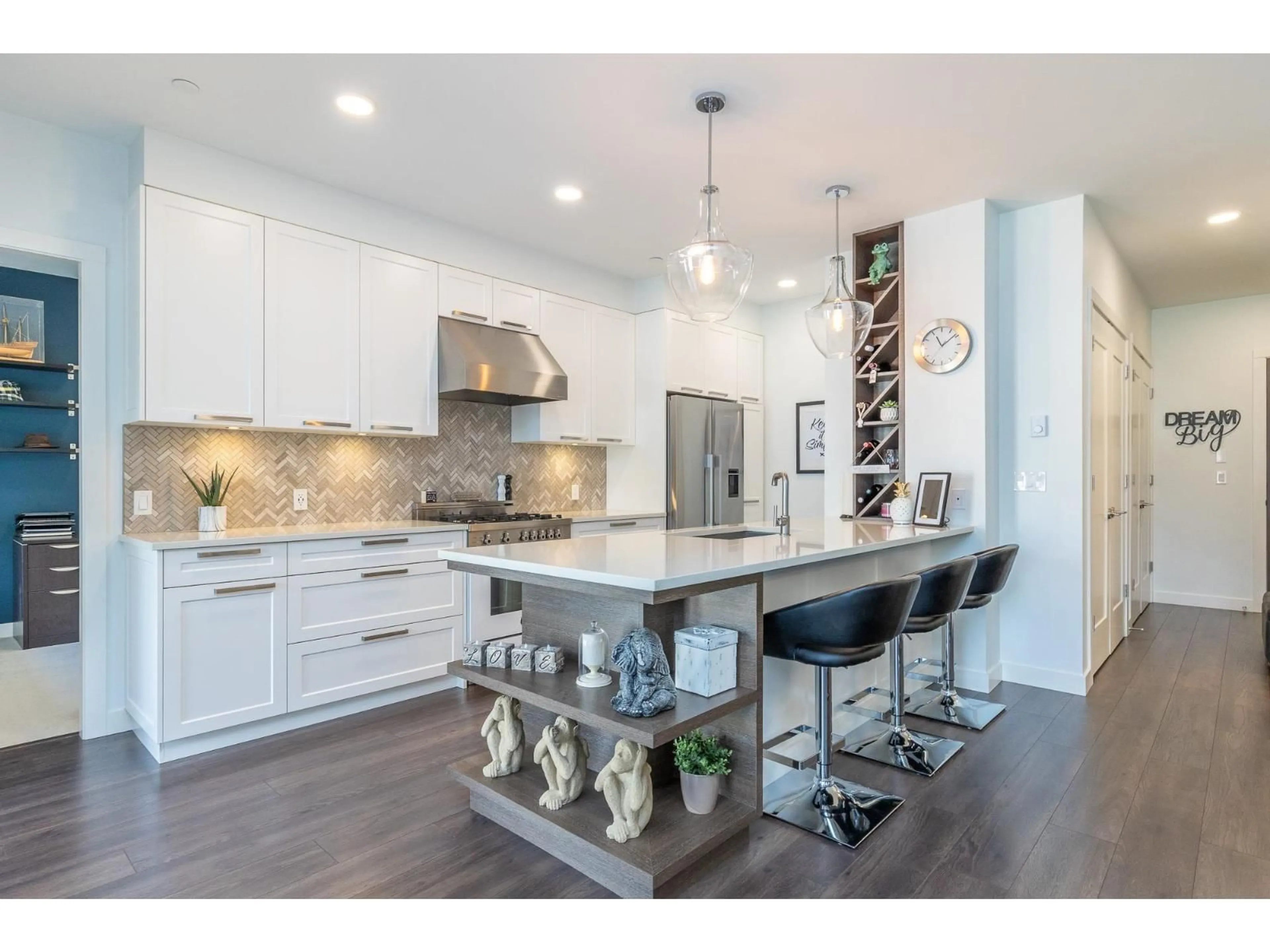 Contemporary kitchen, unknown for 204 - 33540 MAYFAIR, Abbotsford British Columbia V2S0J3