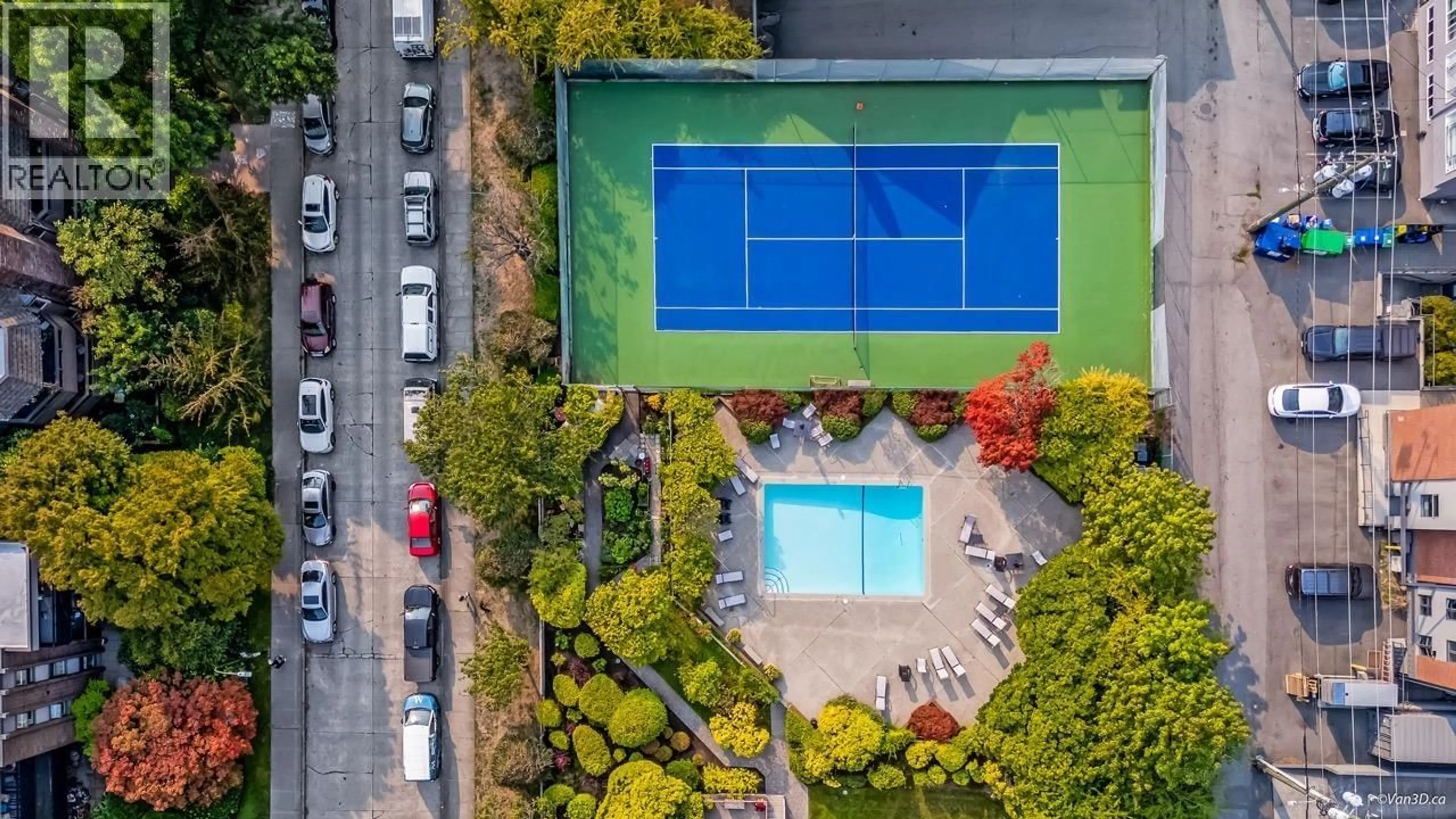 A pic from outside/outdoor area/front of a property/back of a property/a pic from drone, unknown for 602 - 2445 3RD AVENUE, Vancouver British Columbia V6K4K6
