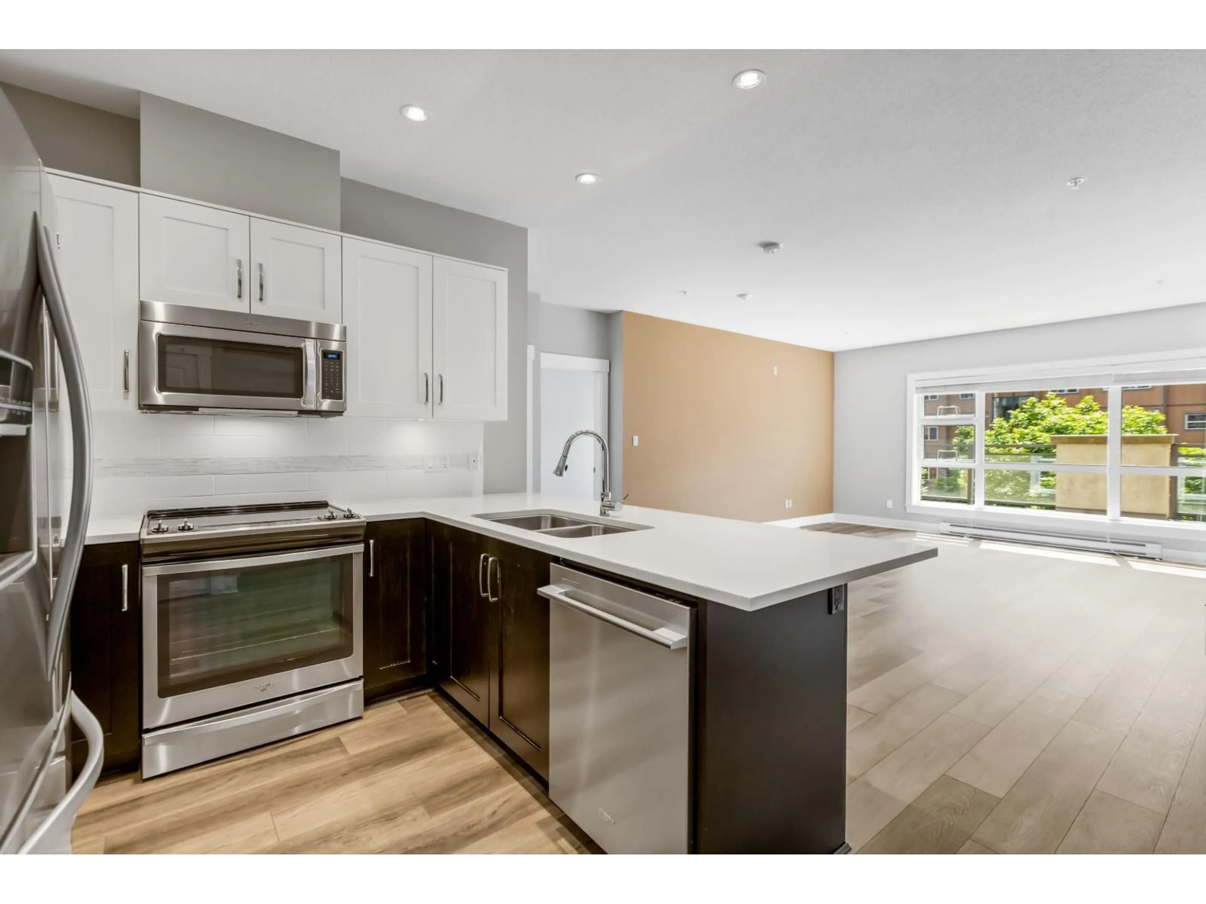 Open concept kitchen, unknown for 219 - 20728 WILLOUGHBY TOWN CENTRE, Langley British Columbia V2Y0P3