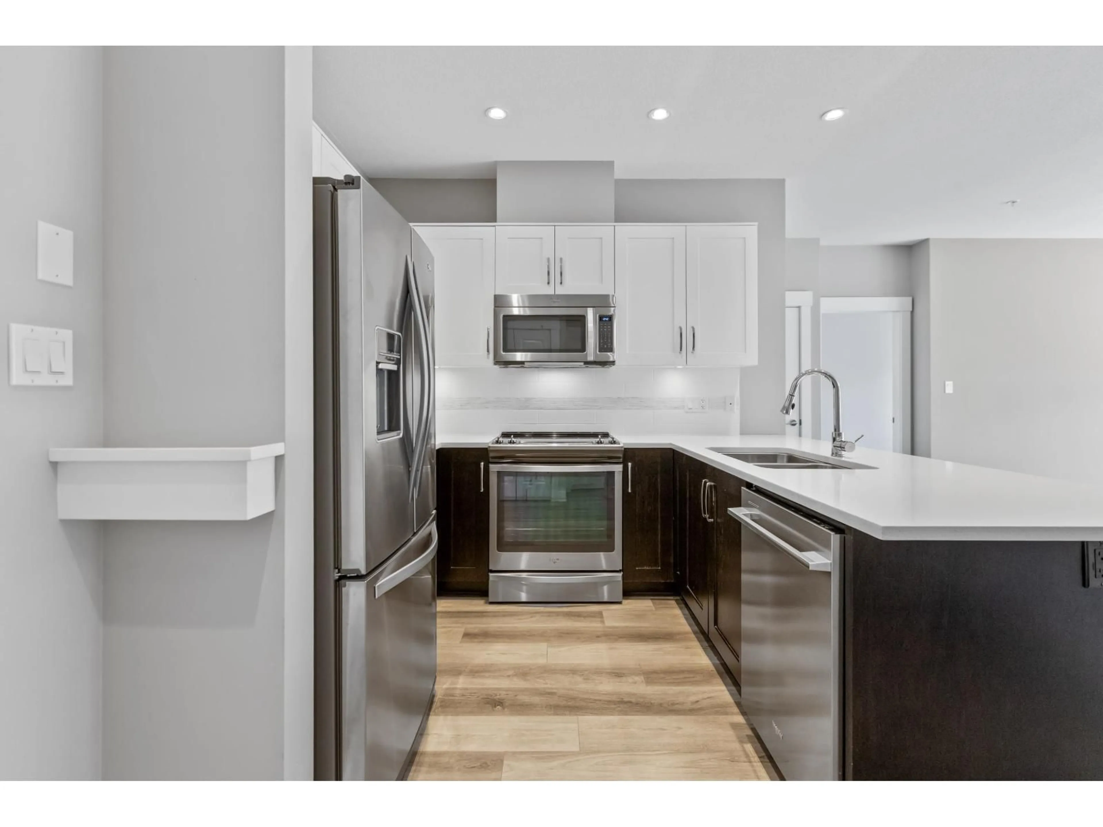 Open concept kitchen, unknown for 219 - 20728 WILLOUGHBY TOWN CENTRE, Langley British Columbia V2Y0P3