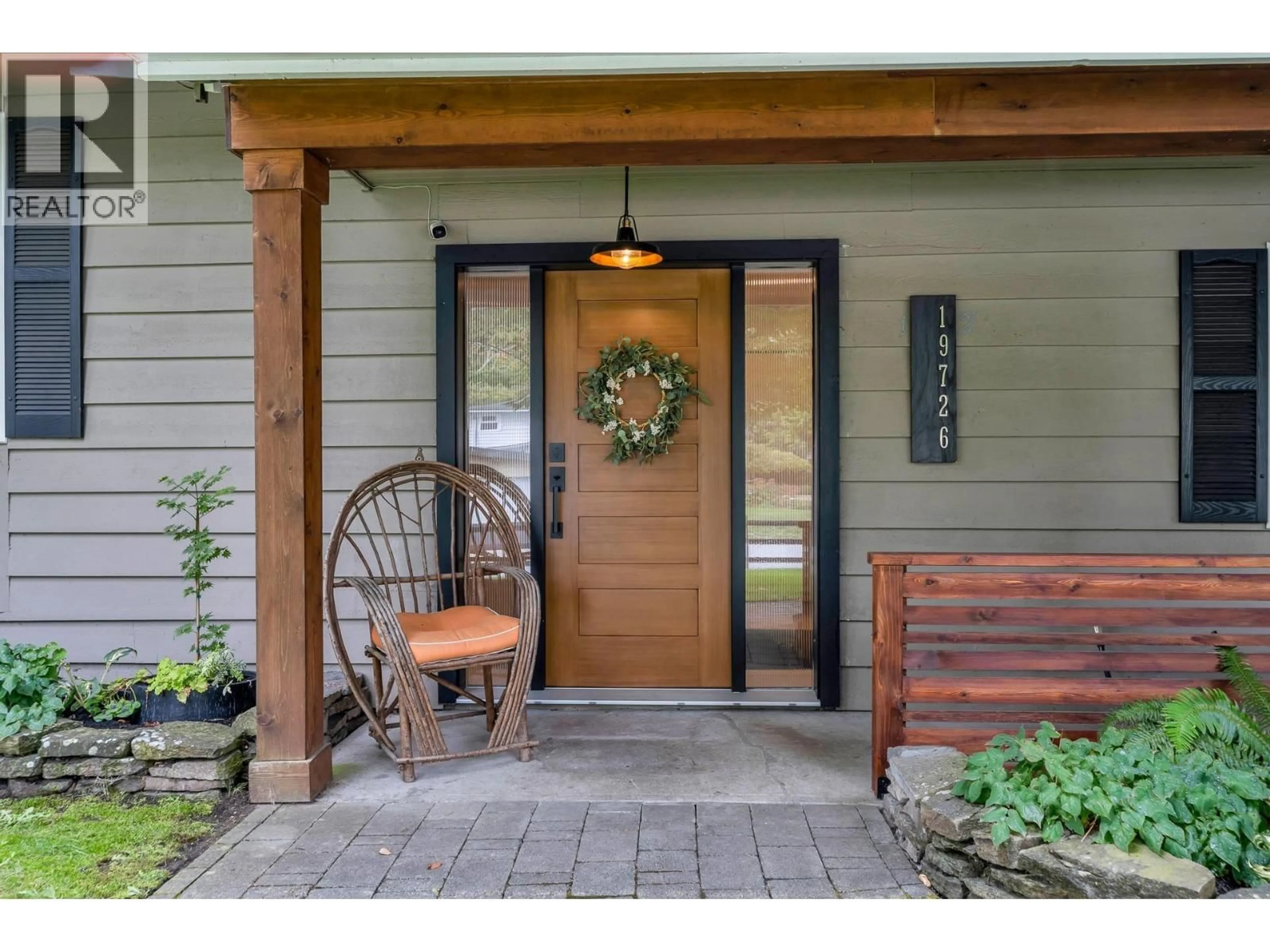 Indoor entryway for 19726 116A AVENUE, Pitt Meadows British Columbia V3Y1P4