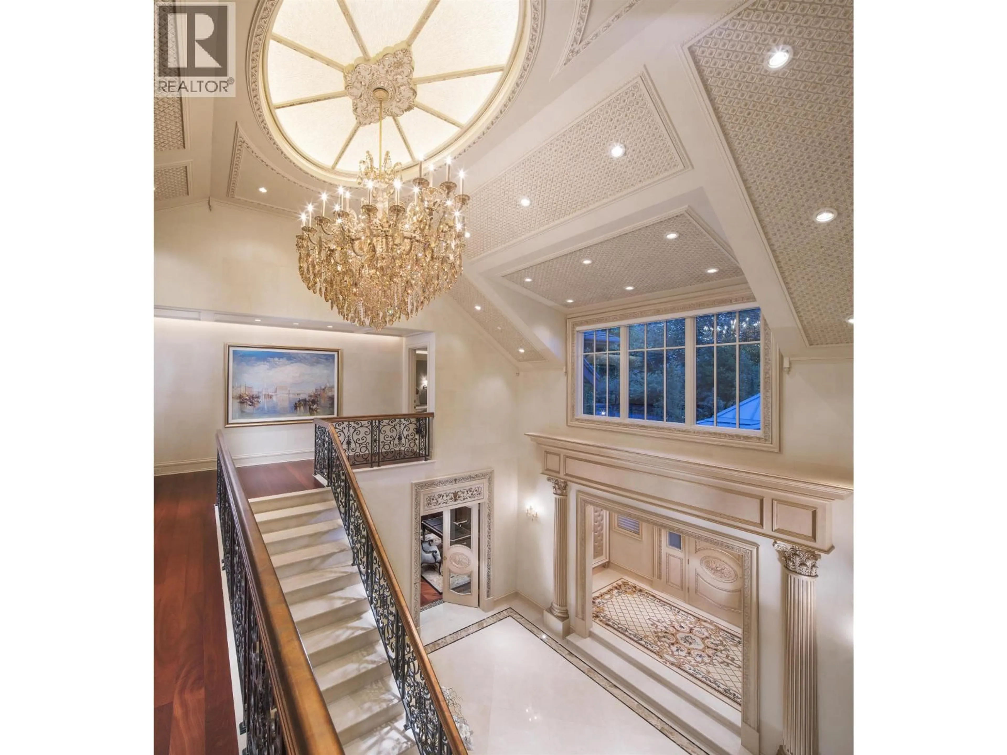 Indoor foyer for 1575 ANGUS DRIVE, Vancouver British Columbia V6J4H2