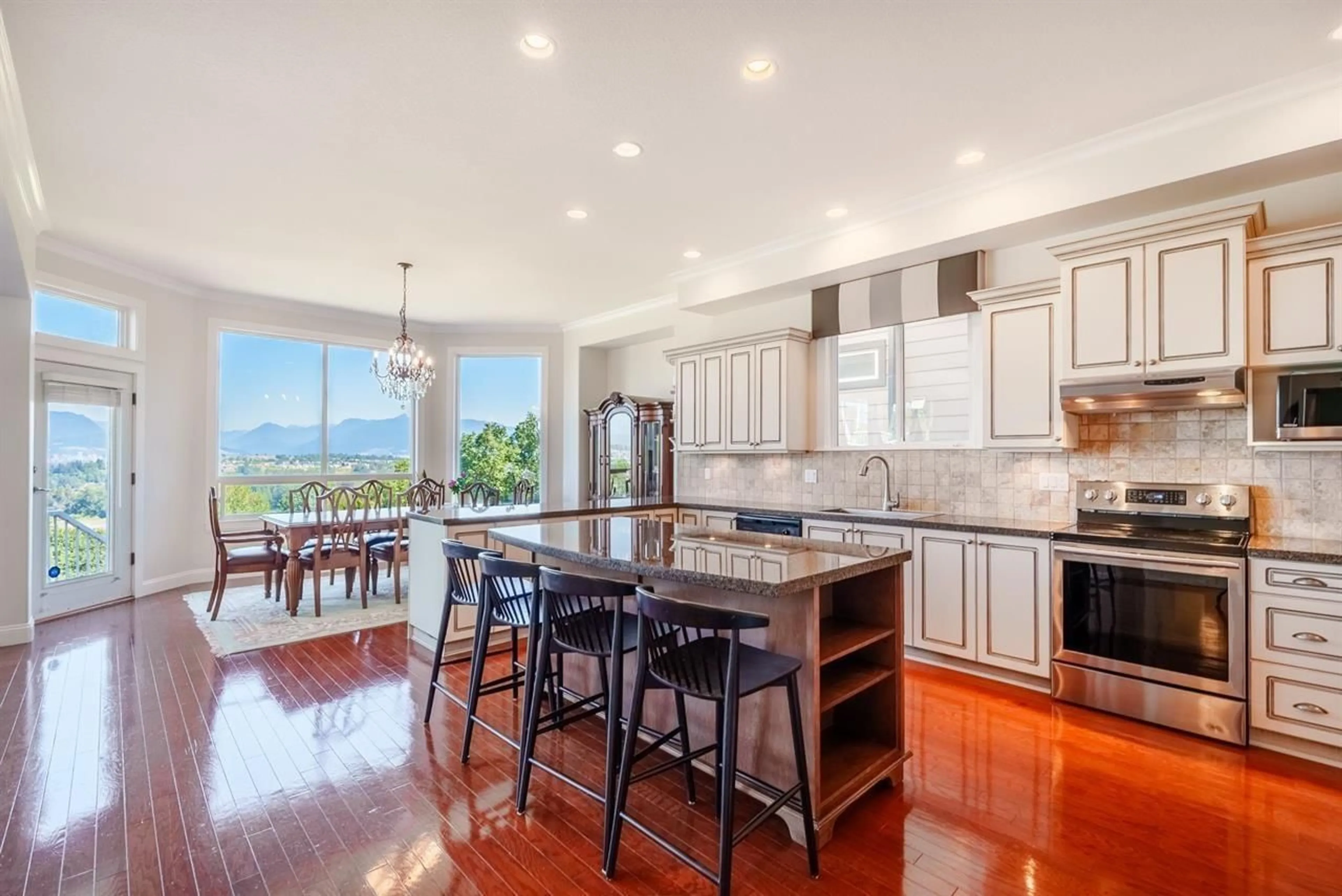 Open concept kitchen, unknown for 11397 154A, Surrey British Columbia V3R2V7