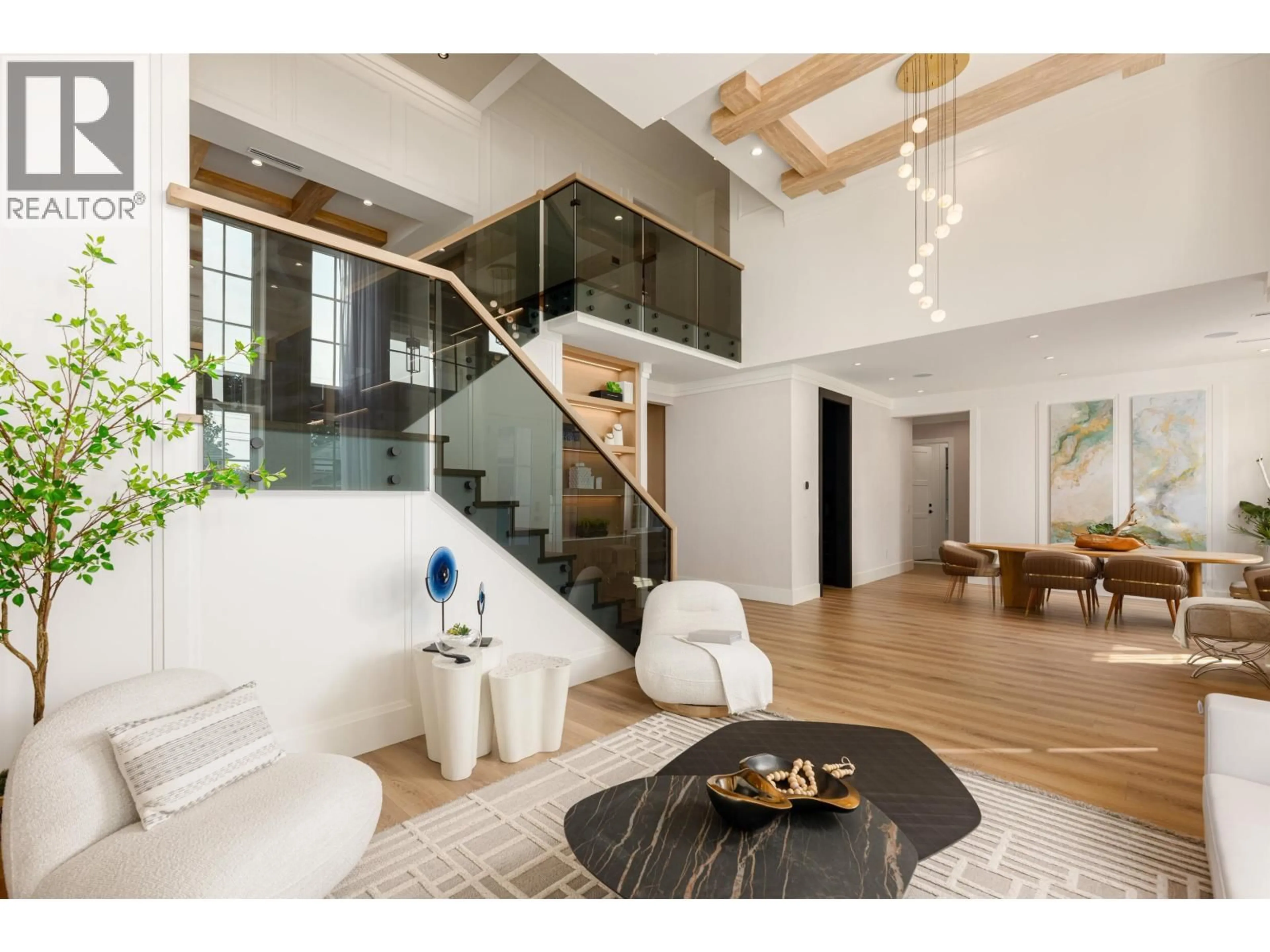 Indoor entryway for 8128 CLAYSMITH ROAD, Richmond British Columbia V7C2L1