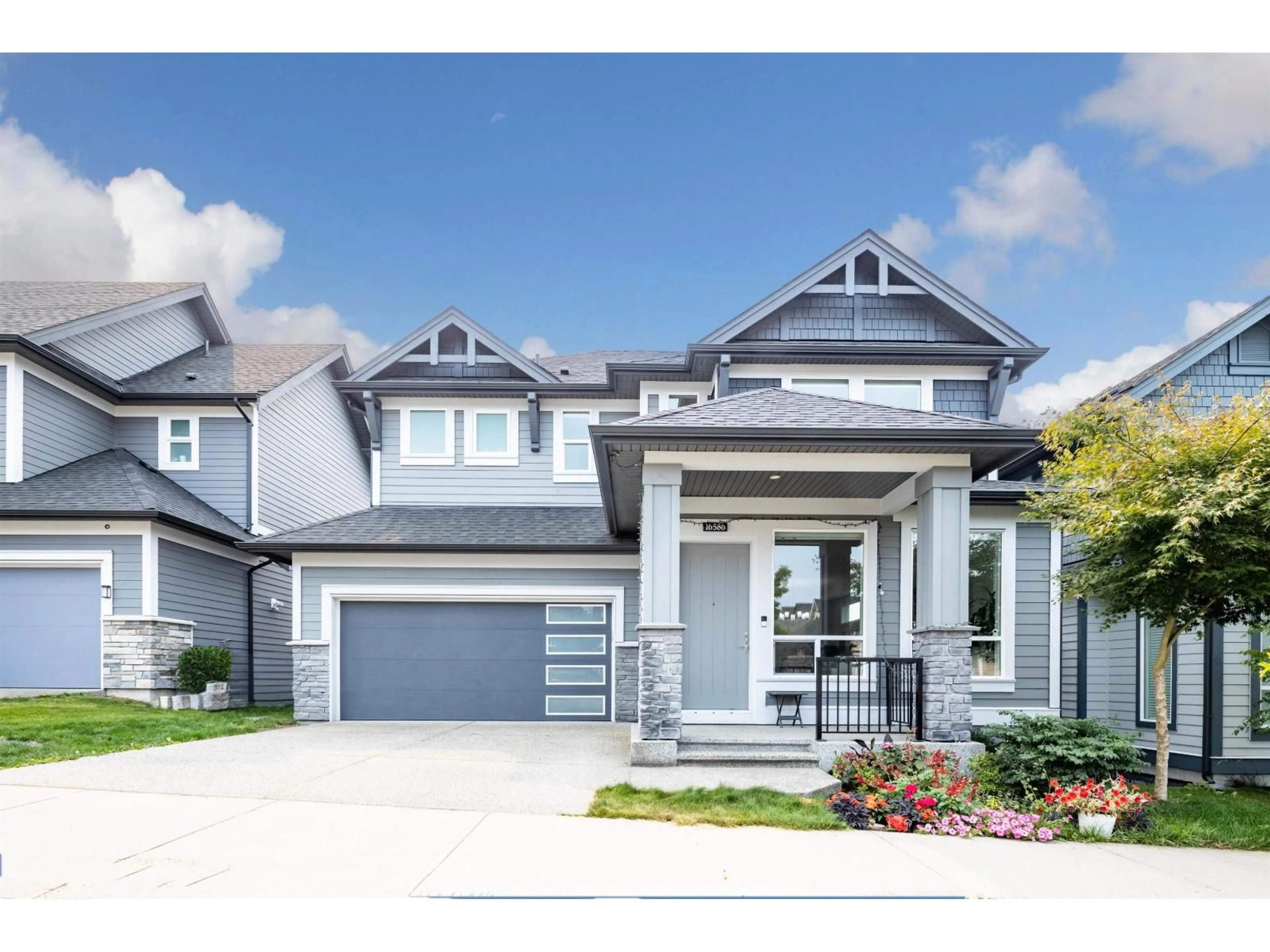 Home with vinyl exterior material, street for 16586 21, Surrey British Columbia V3Z1B9