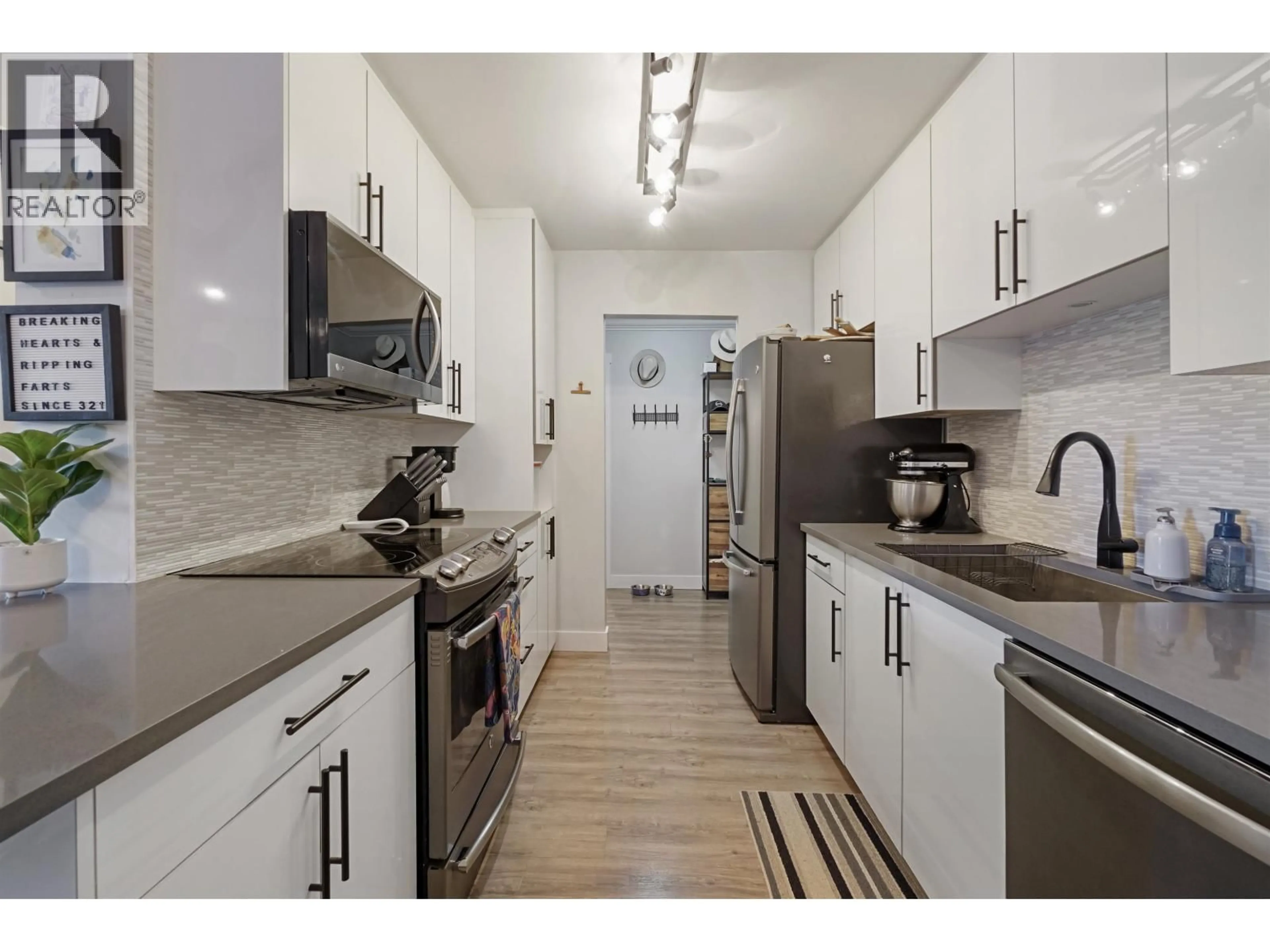Standard kitchen, unknown for 103 - 8740 NO. 1 ROAD, Richmond British Columbia V7C4L5