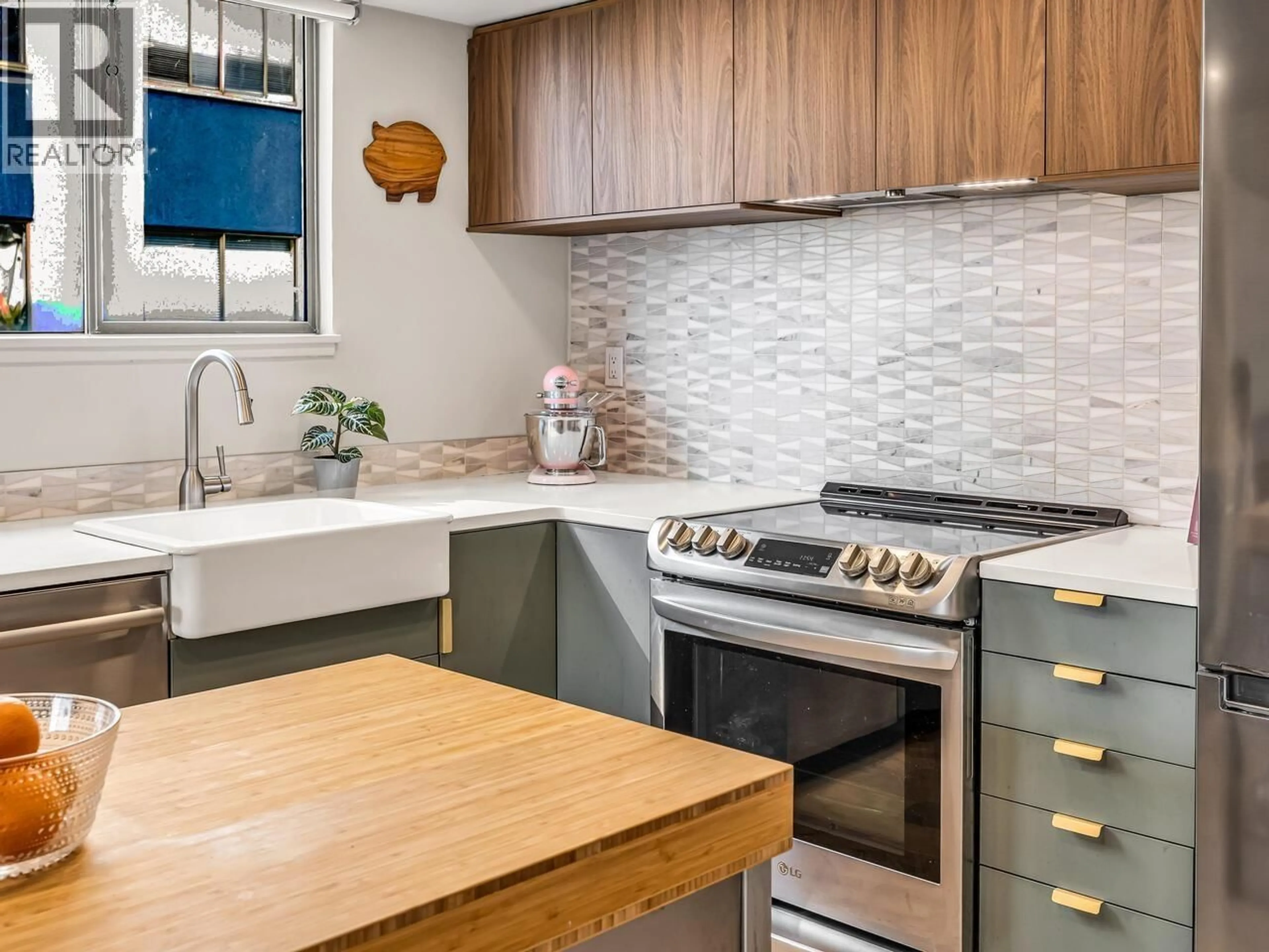 Unknown for 801 - 1165 BURNABY STREET, Vancouver British Columbia V6E1P3