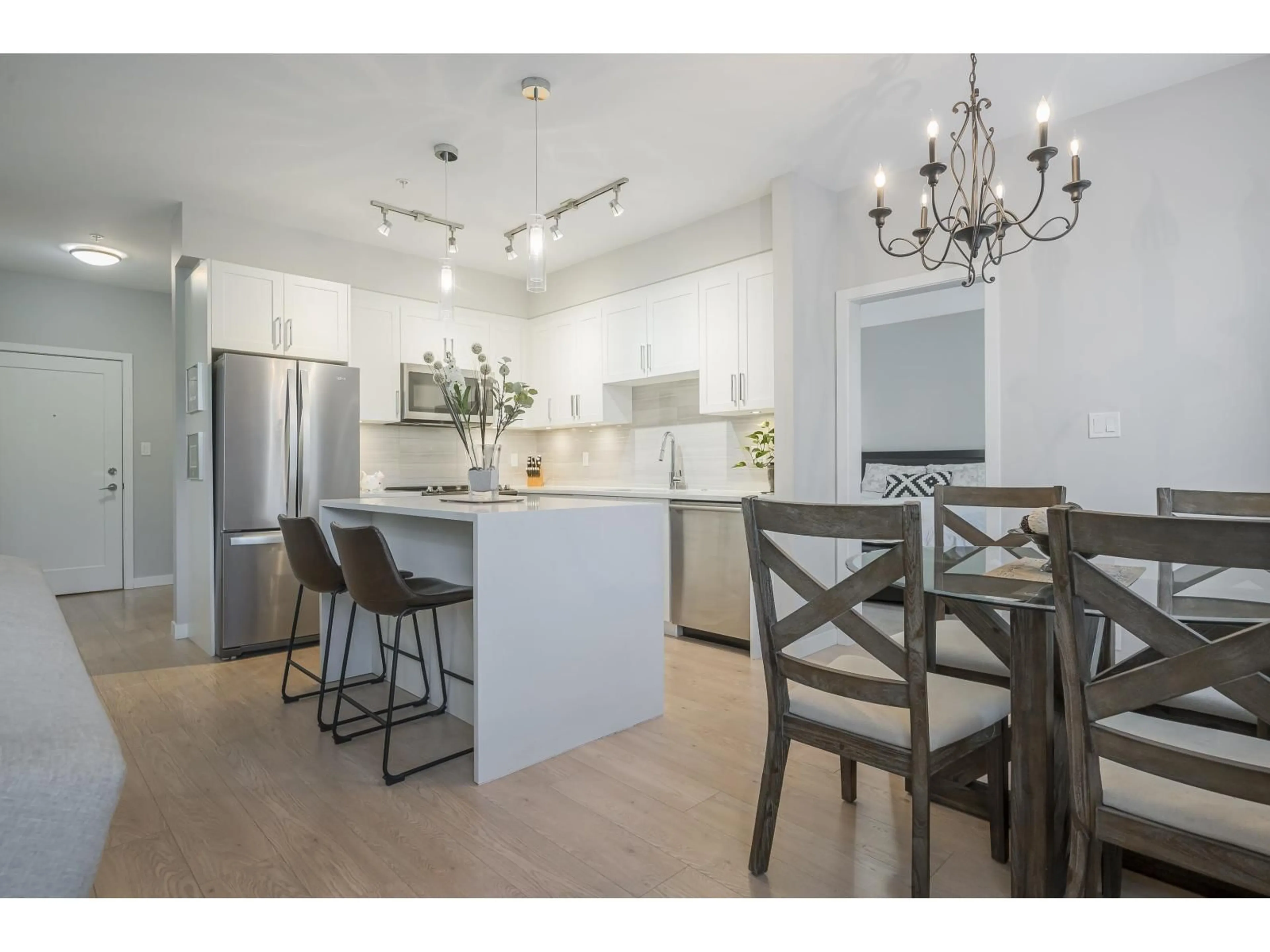 Open concept kitchen, unknown for D109 - 20211 66, Langley British Columbia V2Y0L4