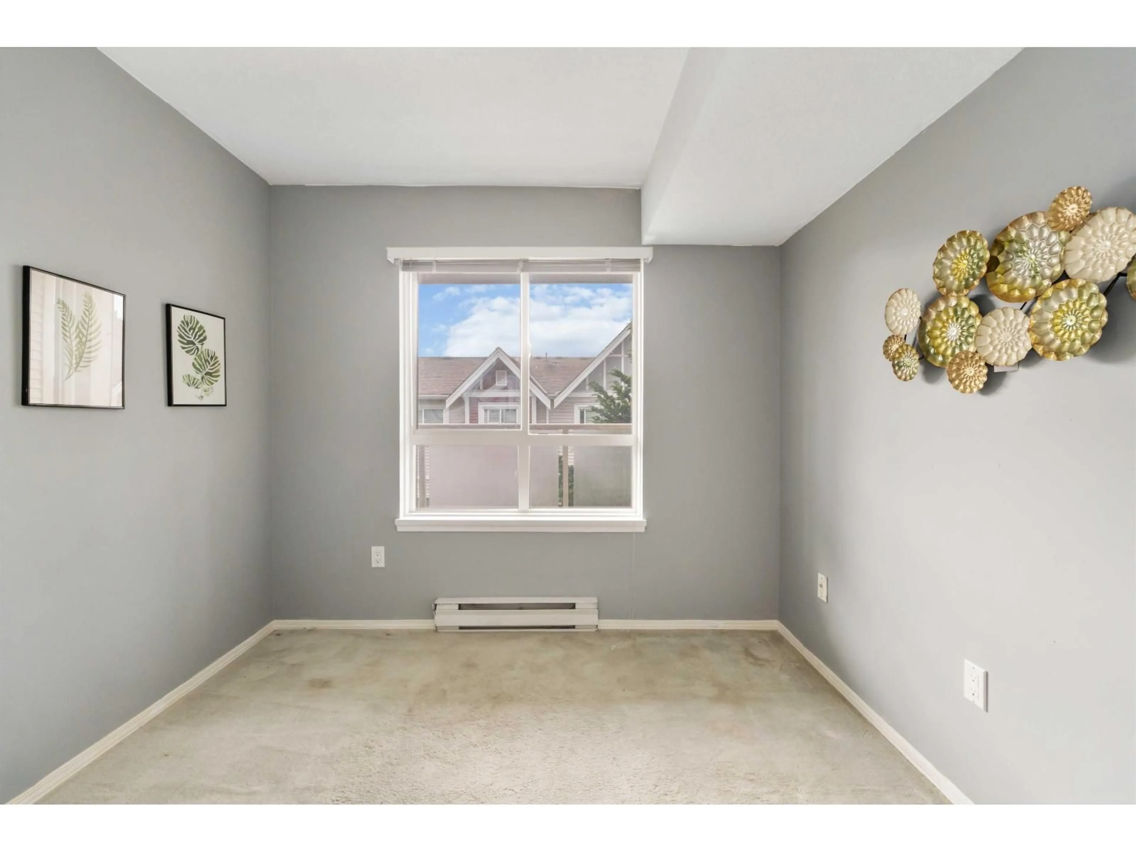 A pic of a room for 308 - 14355 103, Surrey British Columbia V3T5V5