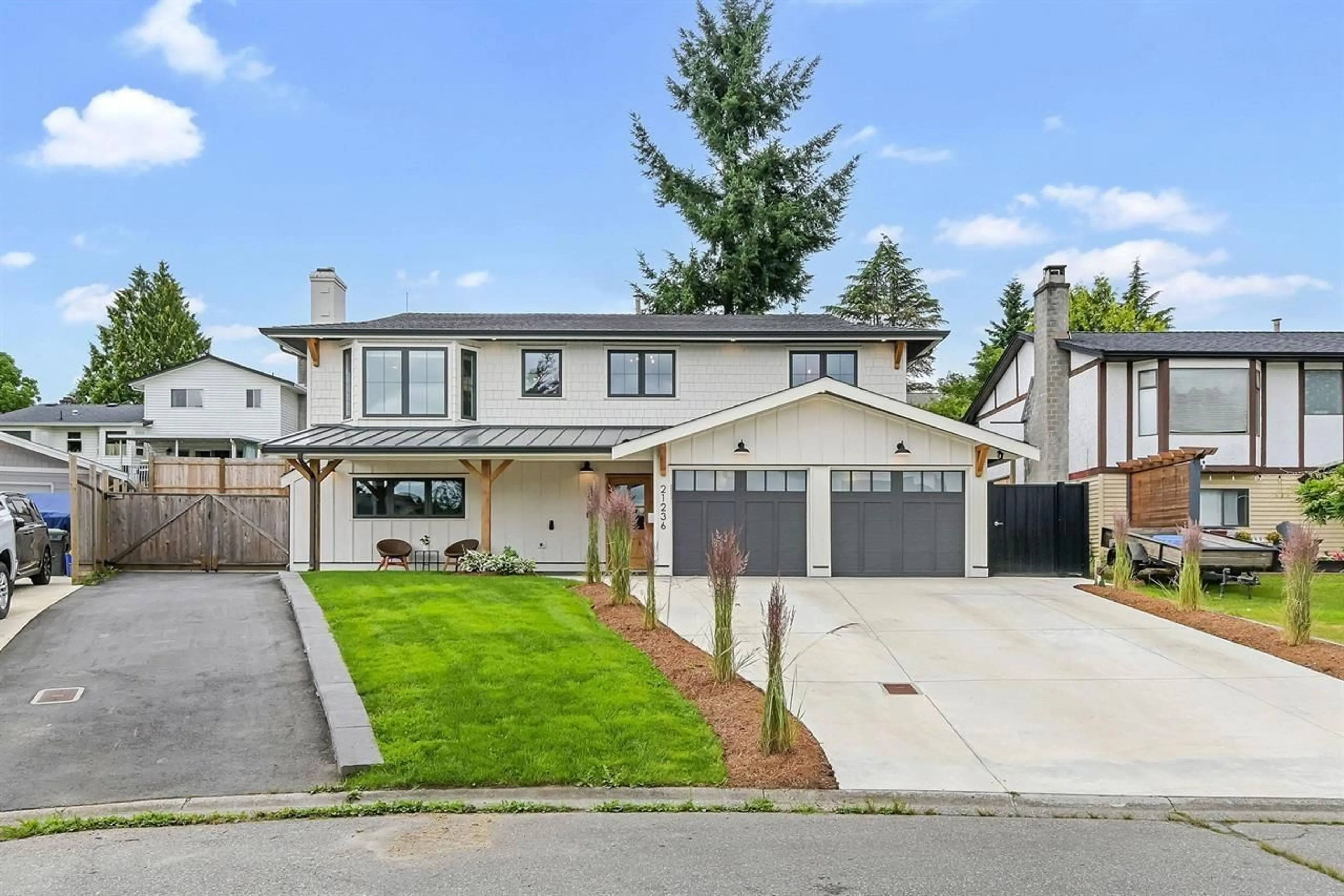 Home with vinyl exterior material, street for 21236 94A, Langley British Columbia V1M1M6