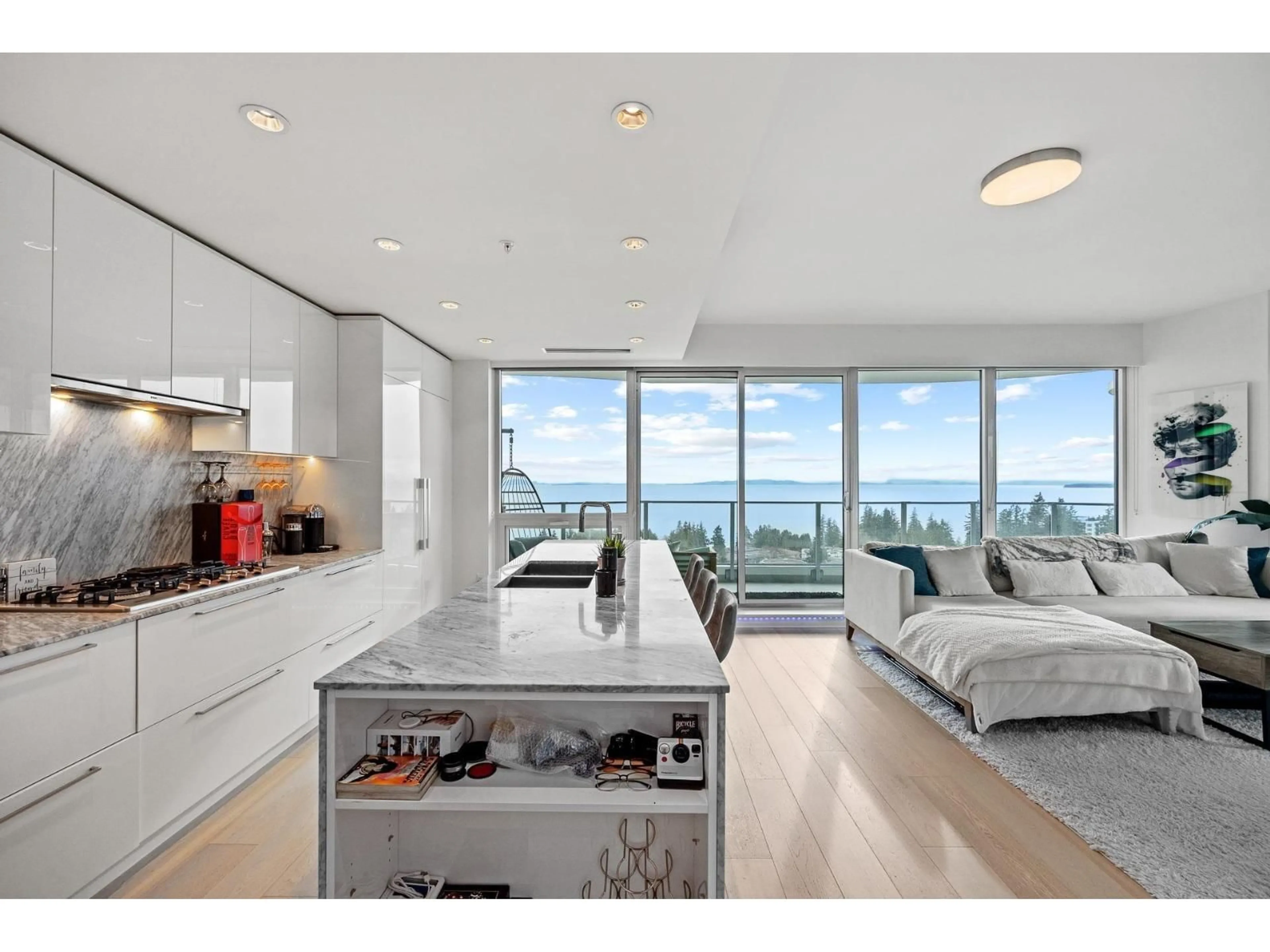 Open concept kitchen, unknown for 1305 - 1501 FOSTER, White Rock British Columbia V4B0C3