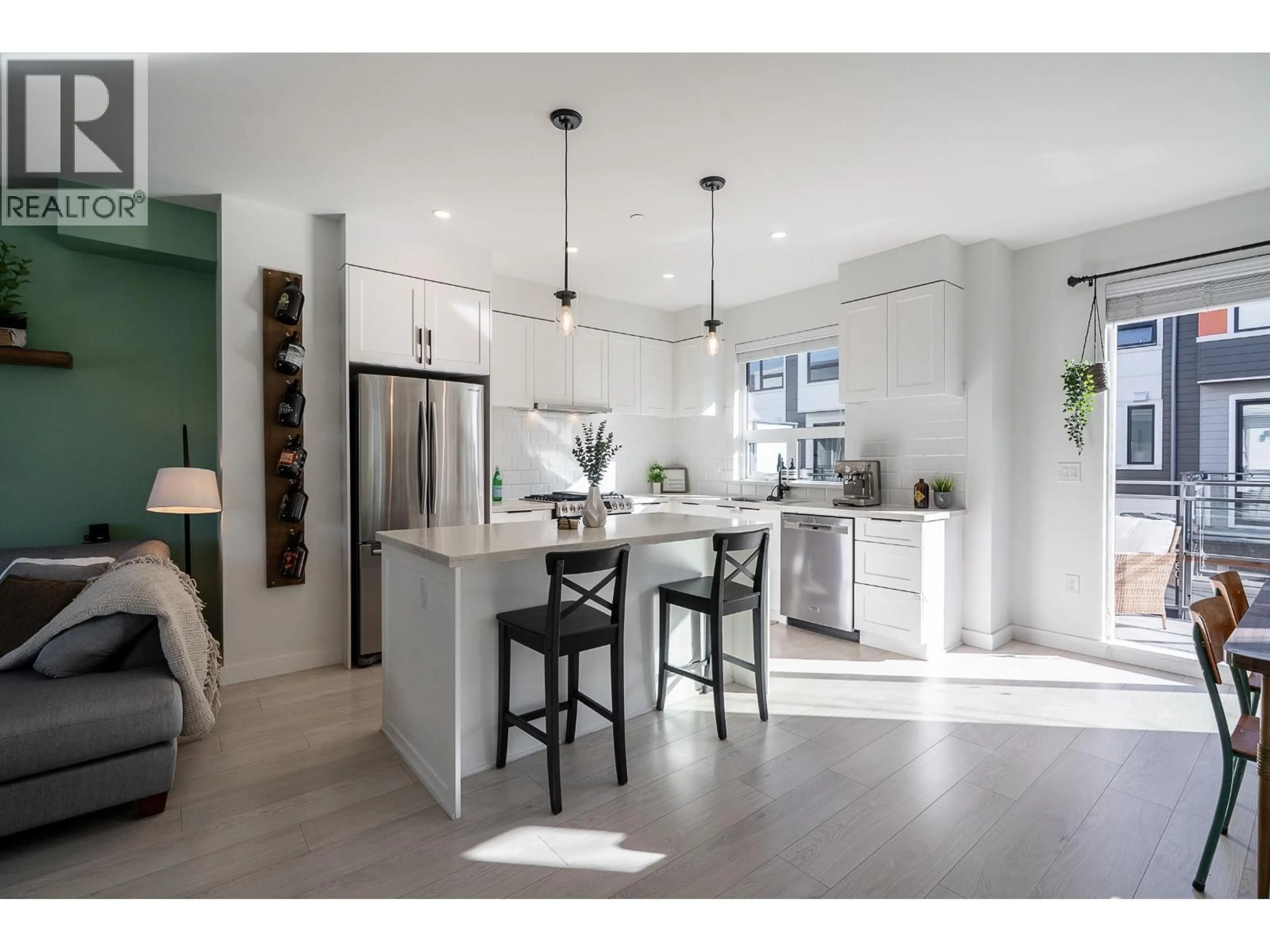 Open concept kitchen, ceramic/tile floor for 101 - 3021 ST GEORGE STREET, Port Moody British Columbia V3H0K3