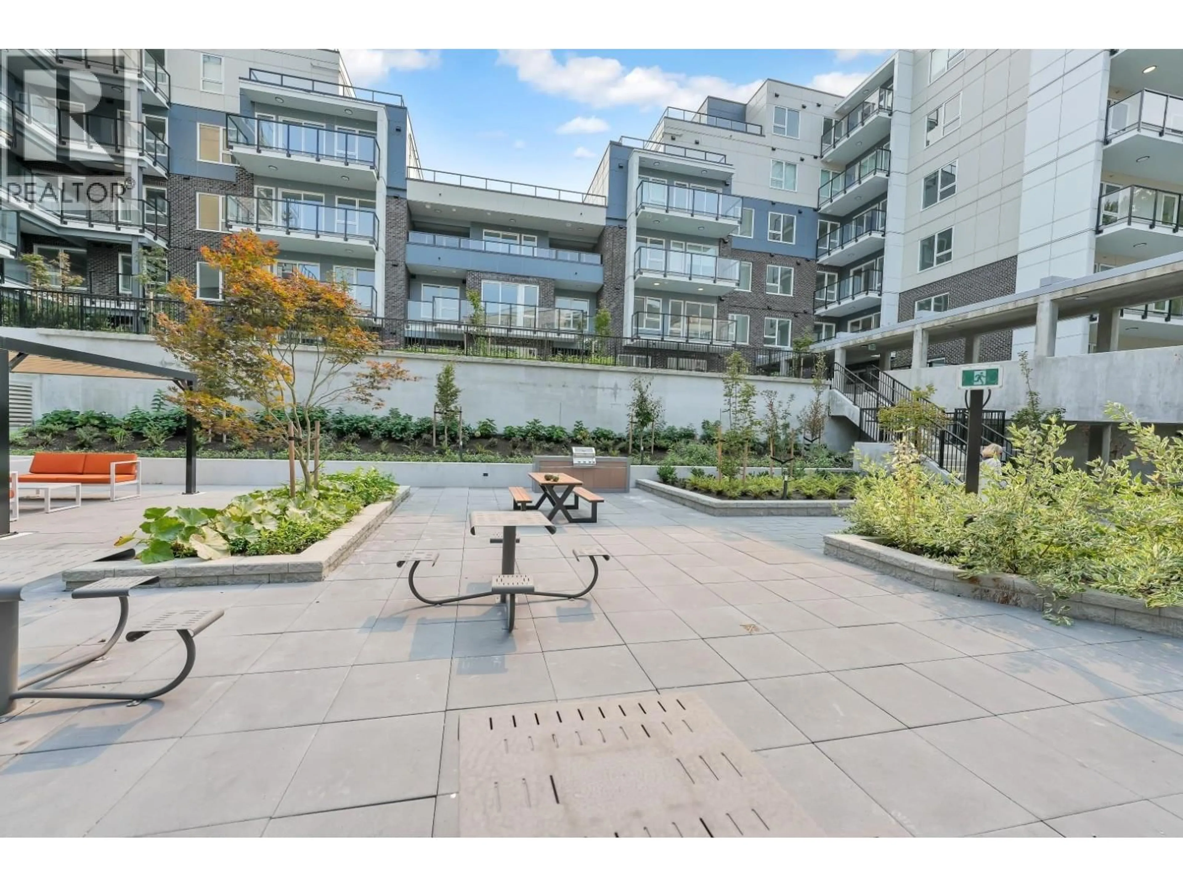 Patio, street for 304 - 1100 CLARKE ROAD, Port Moody British Columbia V3H0N3