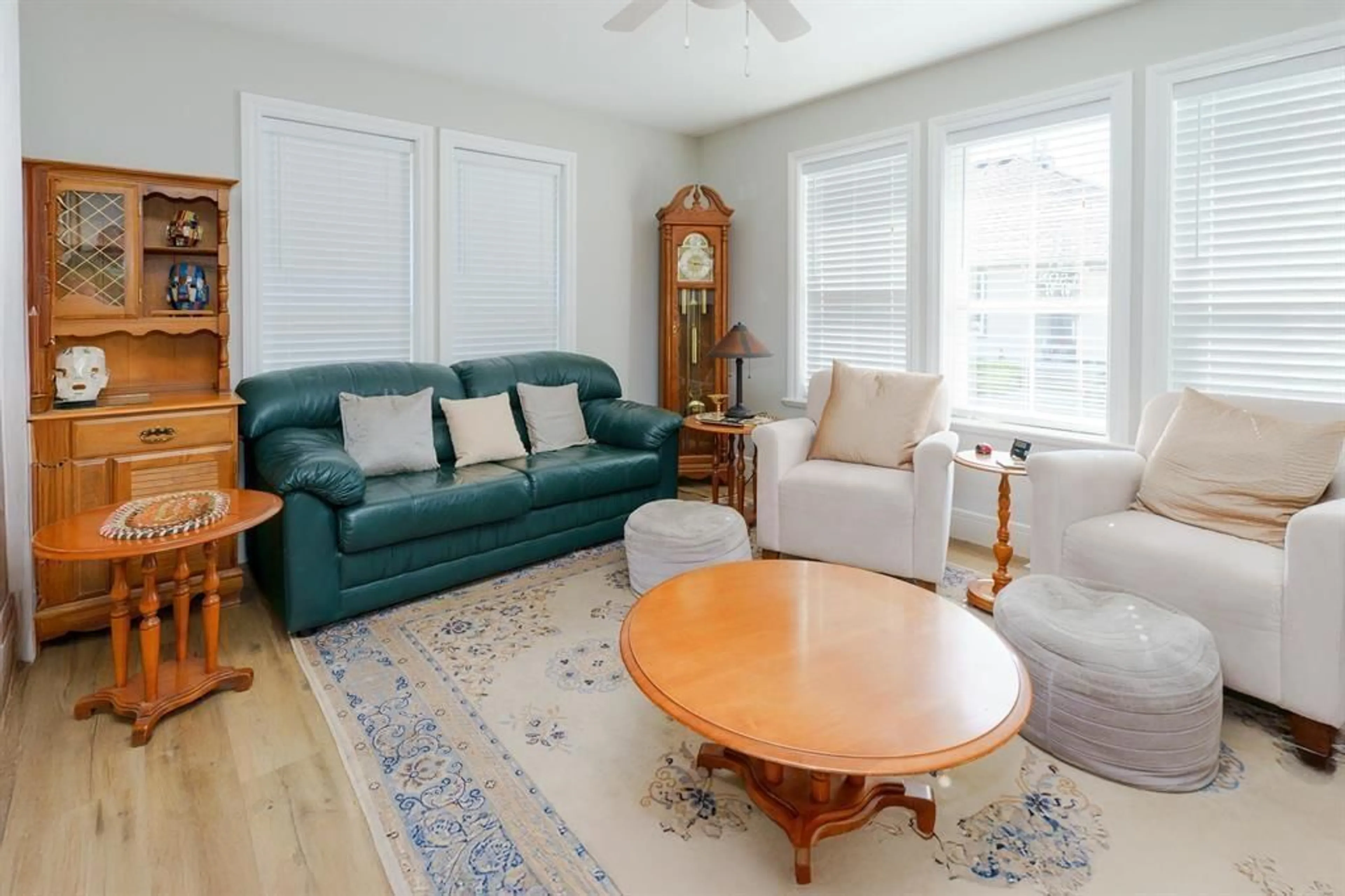 Living room with furniture, unknown for 21 - 45819 STEVENSON ROAD, Chilliwack British Columbia V2R5T4