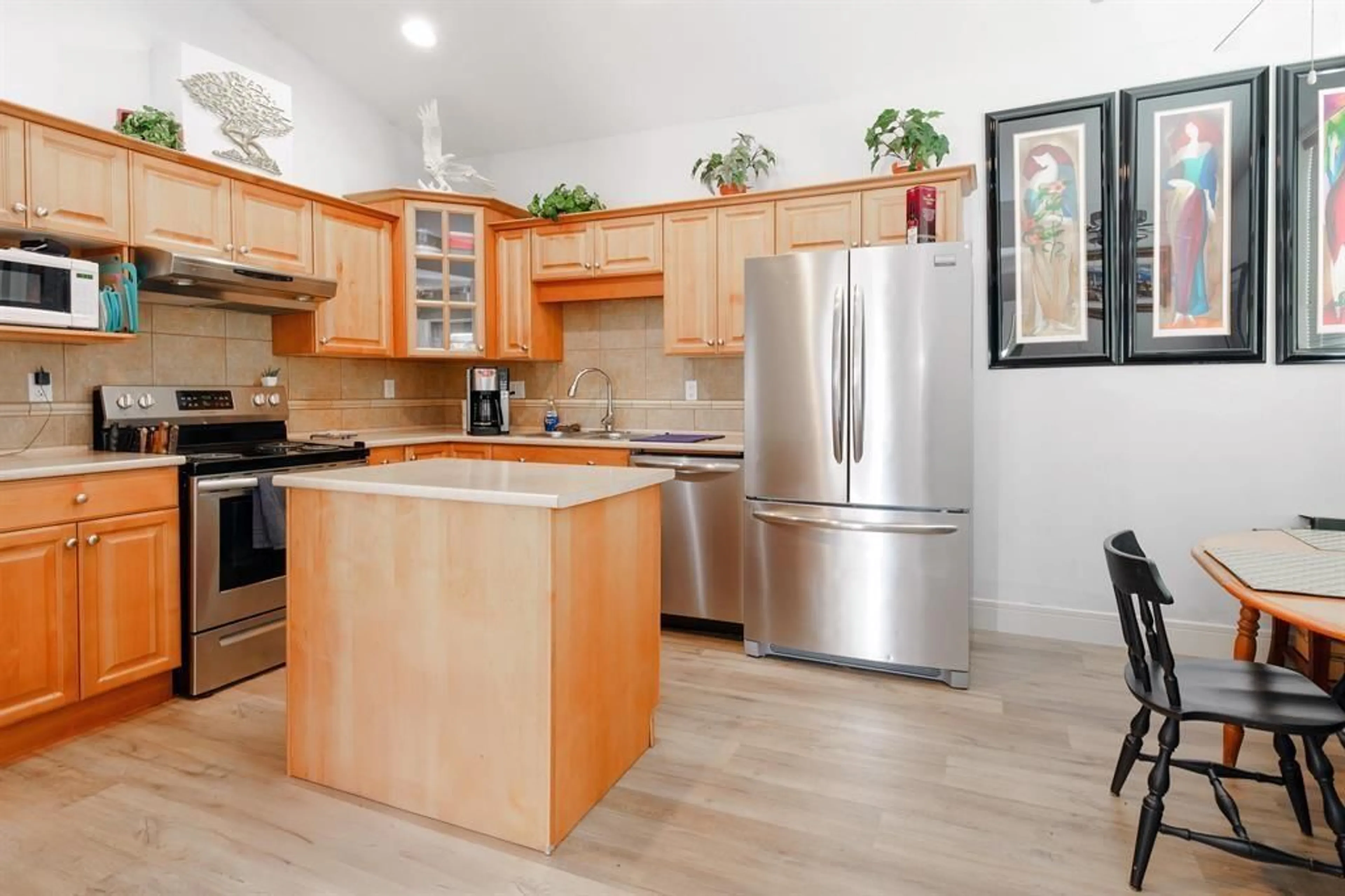 Open concept kitchen, unknown for 21 - 45819 STEVENSON ROAD, Chilliwack British Columbia V2R5T4
