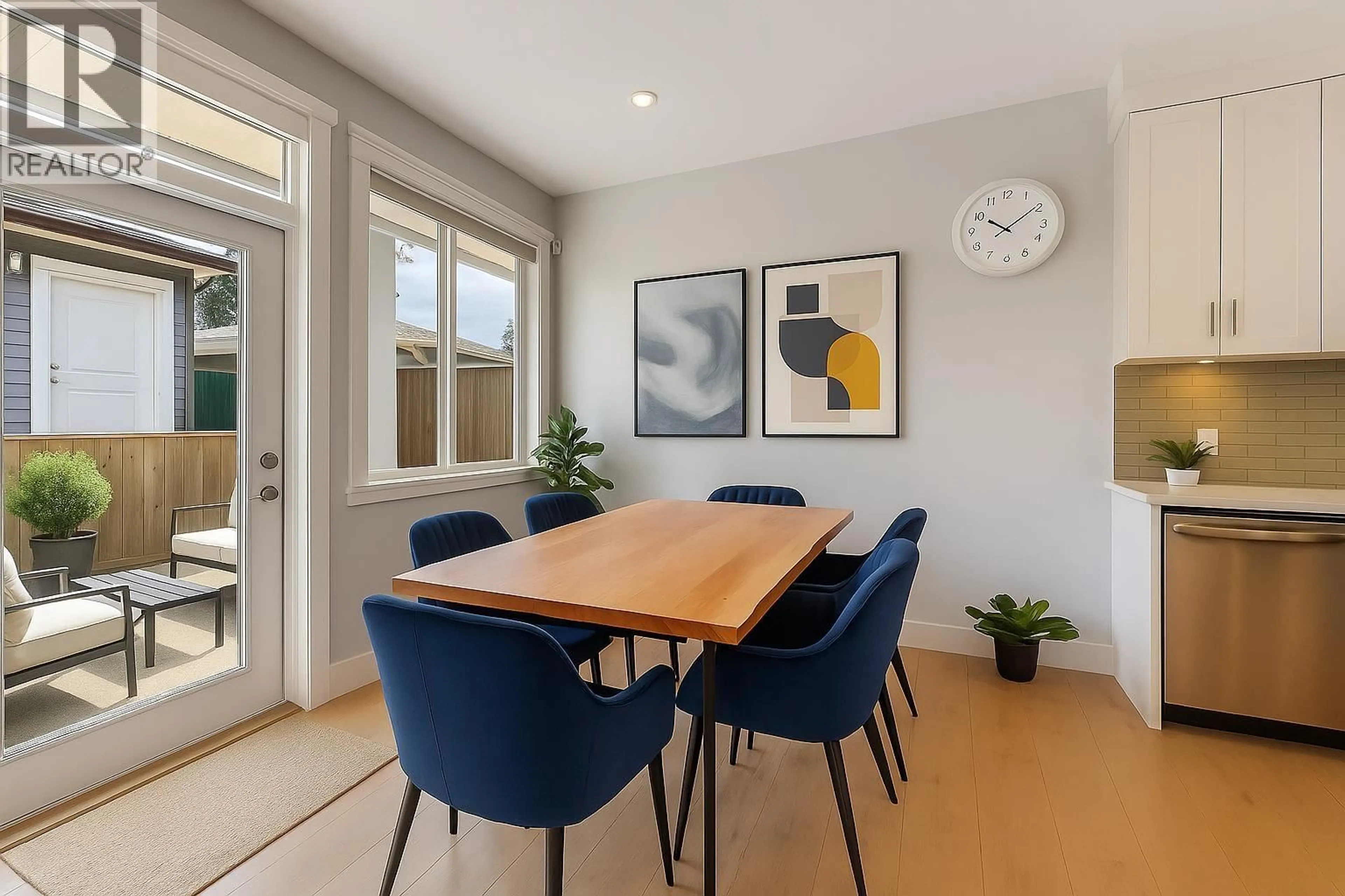 Dining room, wood/laminate floor for 5078 NORFOLK STREET, Burnaby British Columbia V5G1G1