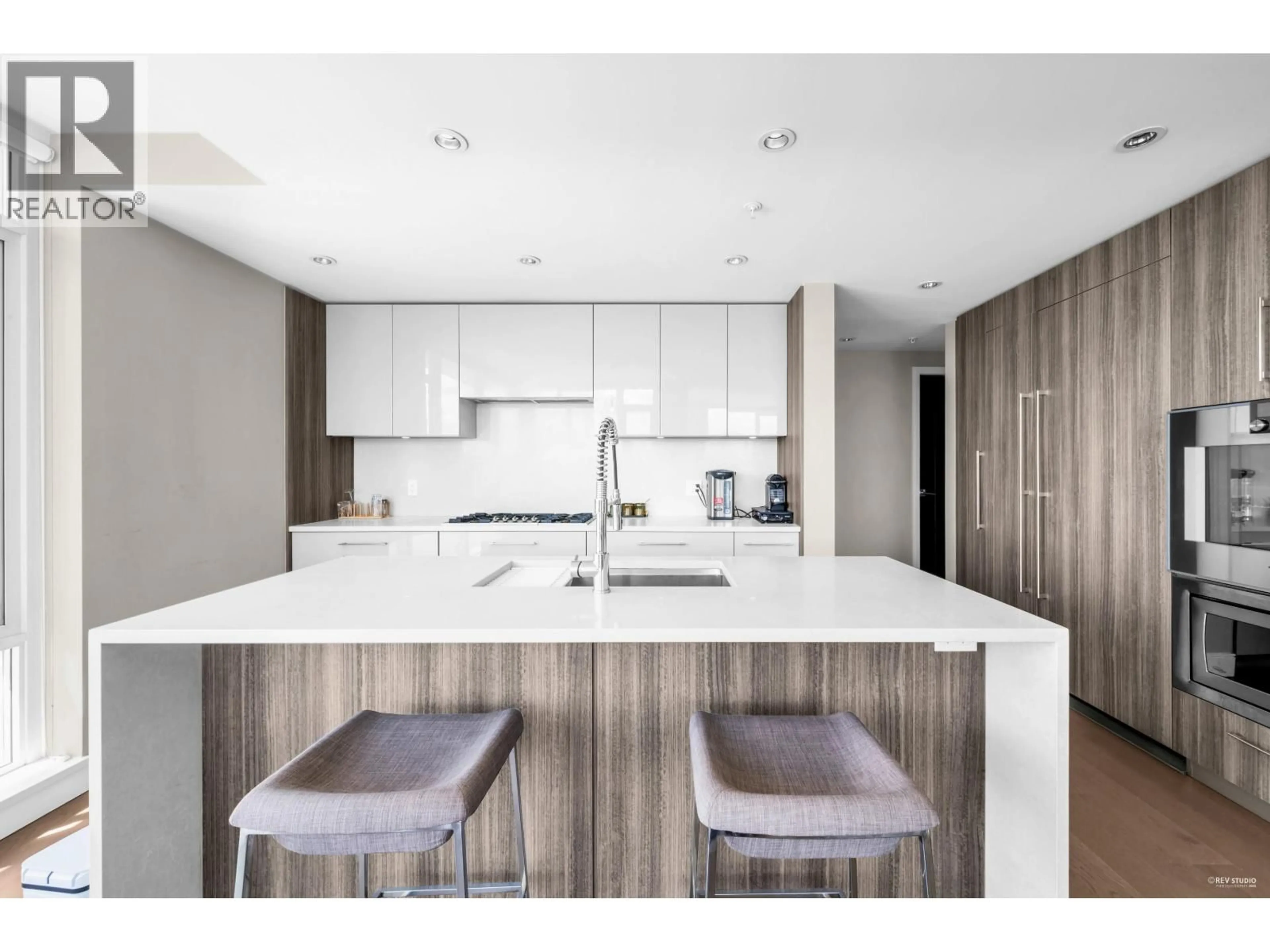 Contemporary kitchen, unknown for 808 - 210 SALTER STREET, New Westminster British Columbia V3M0J9