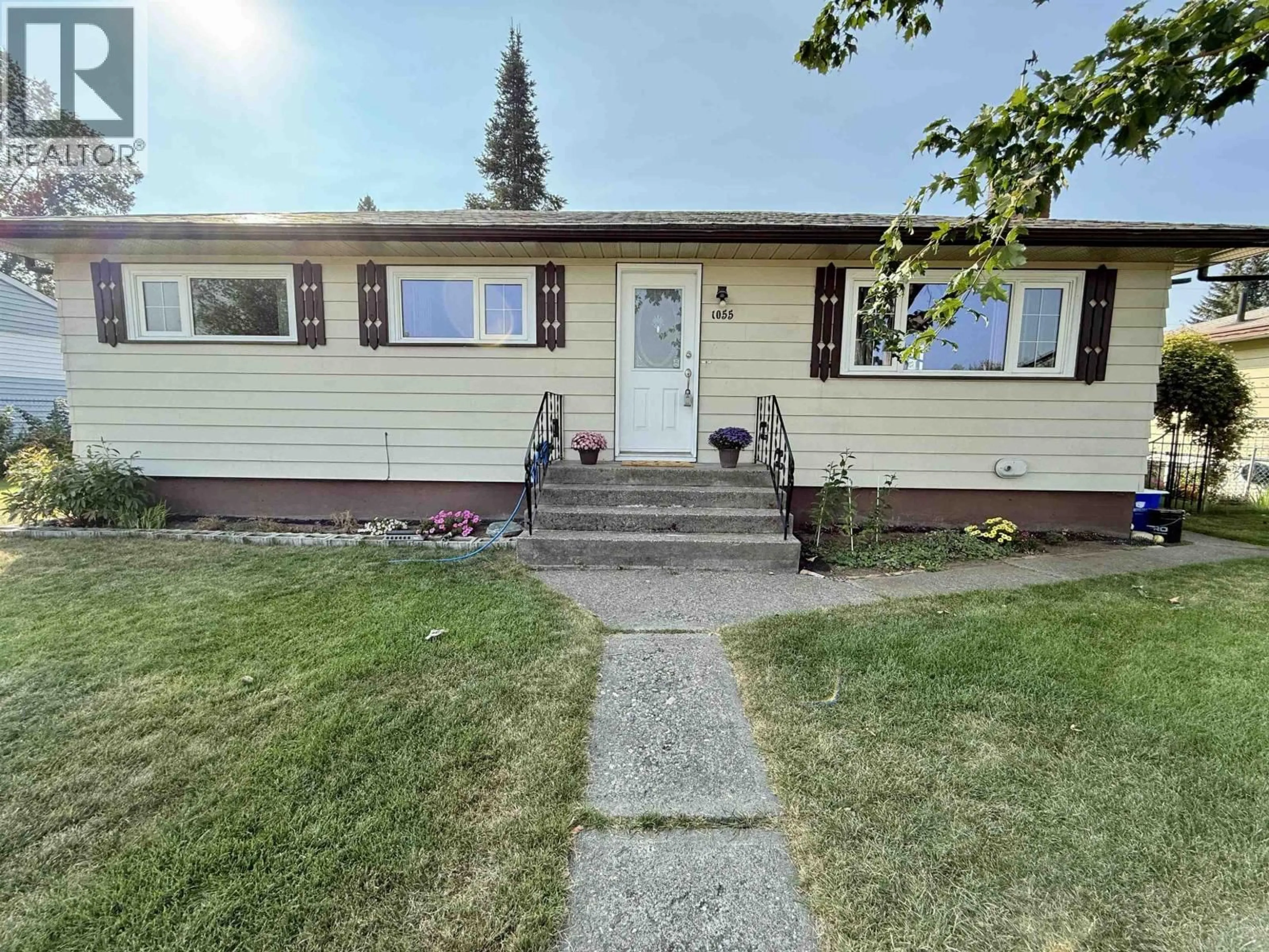 A pic from outside/outdoor area/front of a property/back of a property/a pic from drone, street for 1055 FREEMAN STREET, Prince George British Columbia V2M2R6