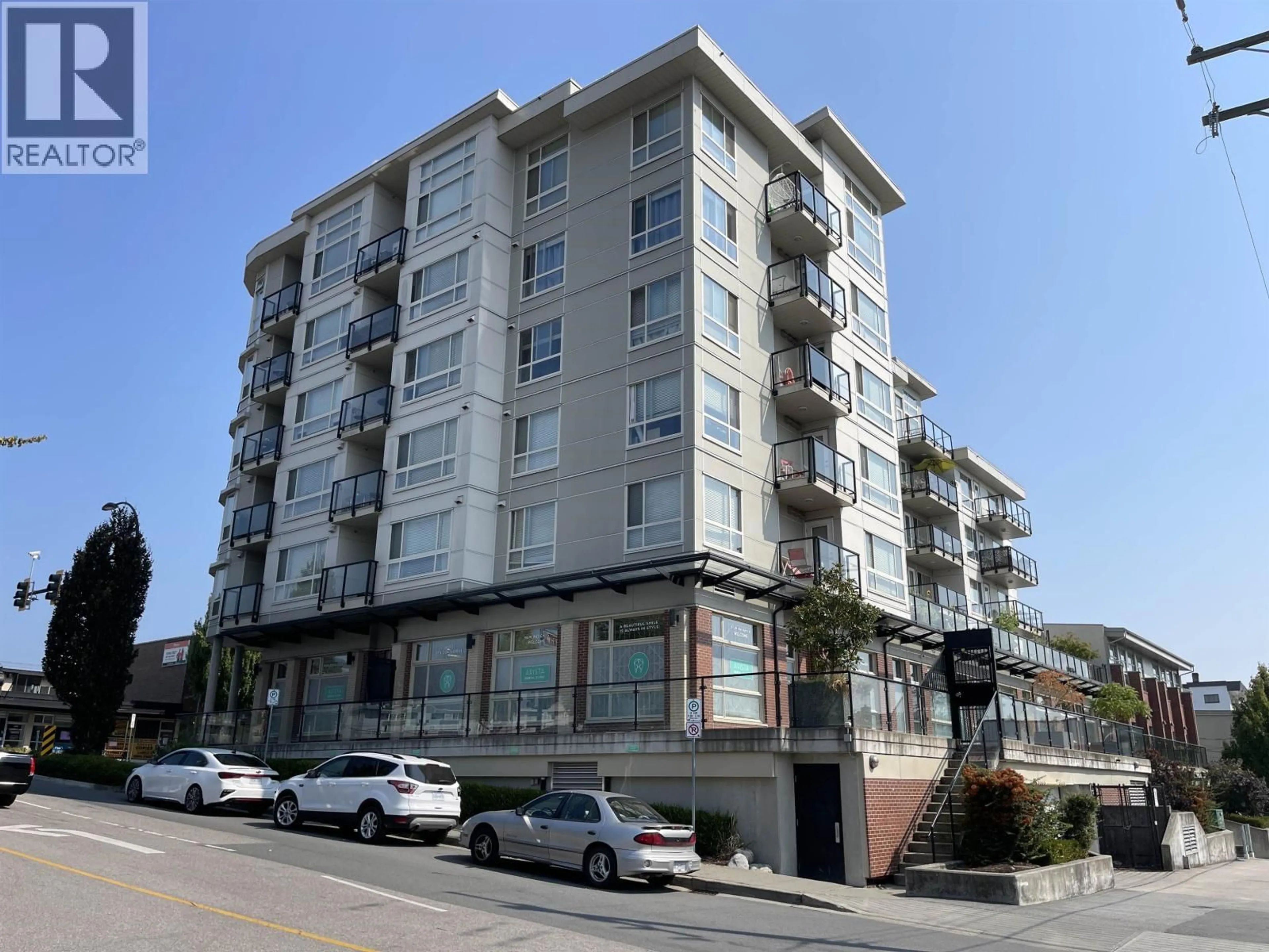 Unknown for 205 - 22318 LOUGHEED HIGHWAY, Maple Ridge British Columbia V2X2T4