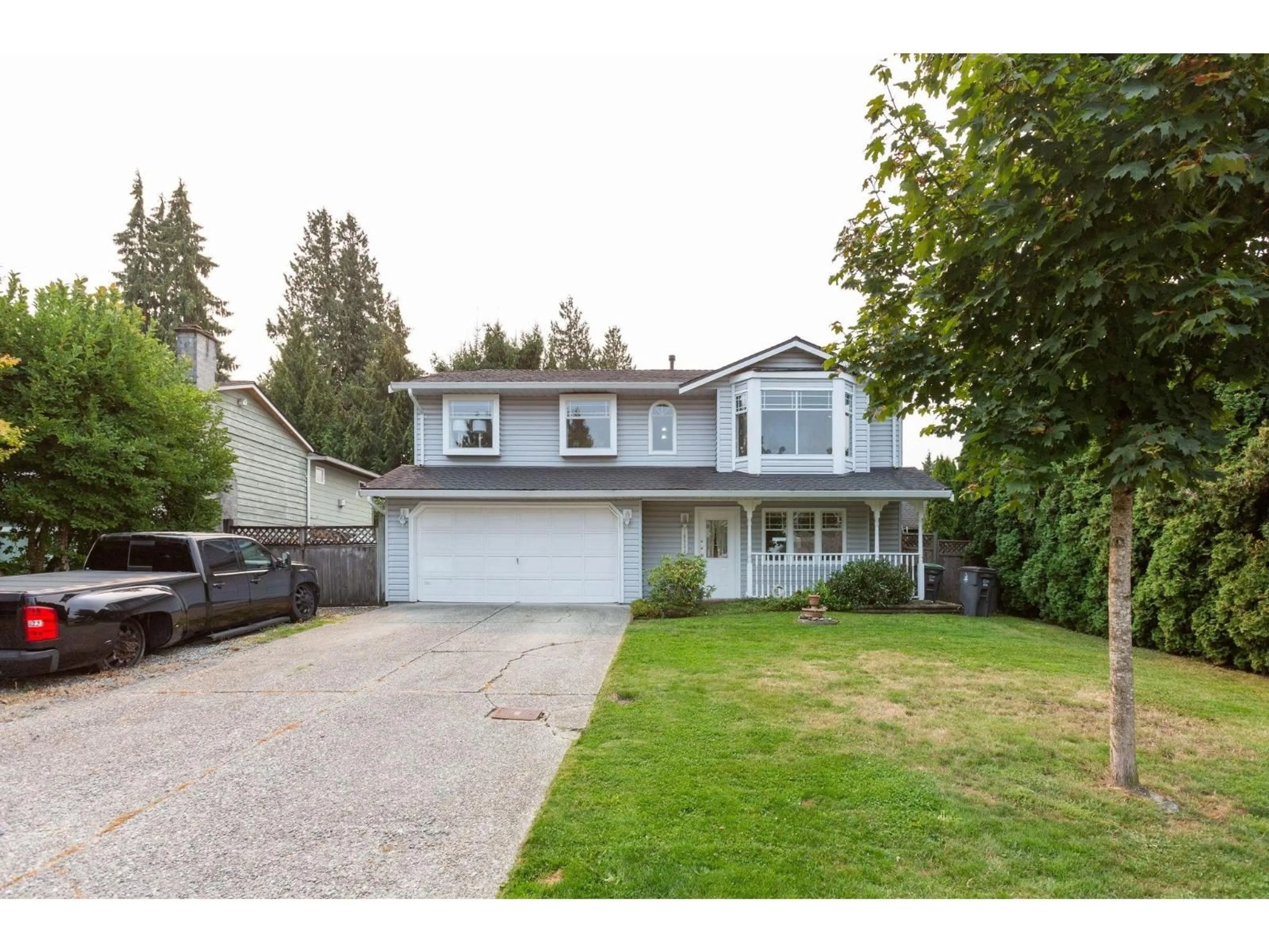 Home with vinyl exterior material, street for 16966 JERSEY, Surrey British Columbia V3S6Y4